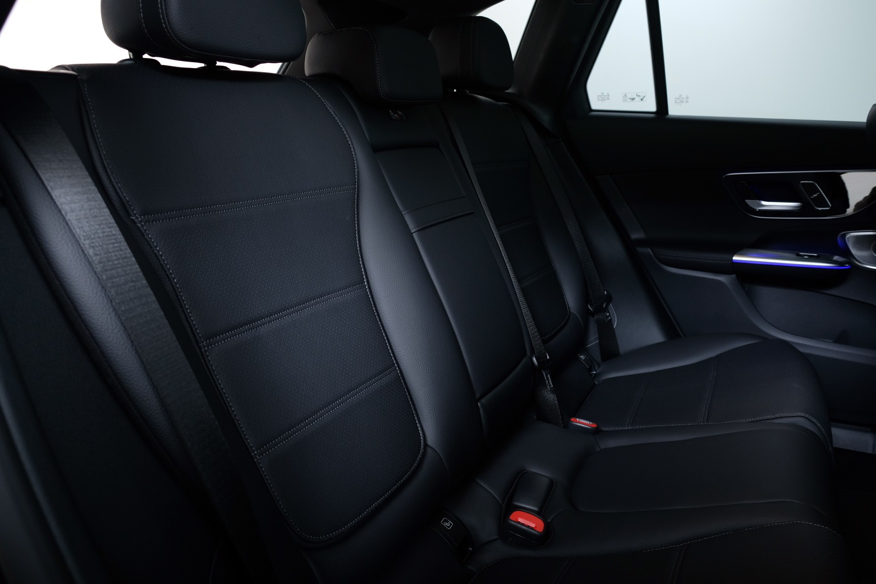 MERCEDES-BENZ GLC 300 e AMG Line 4matic X254-image-13