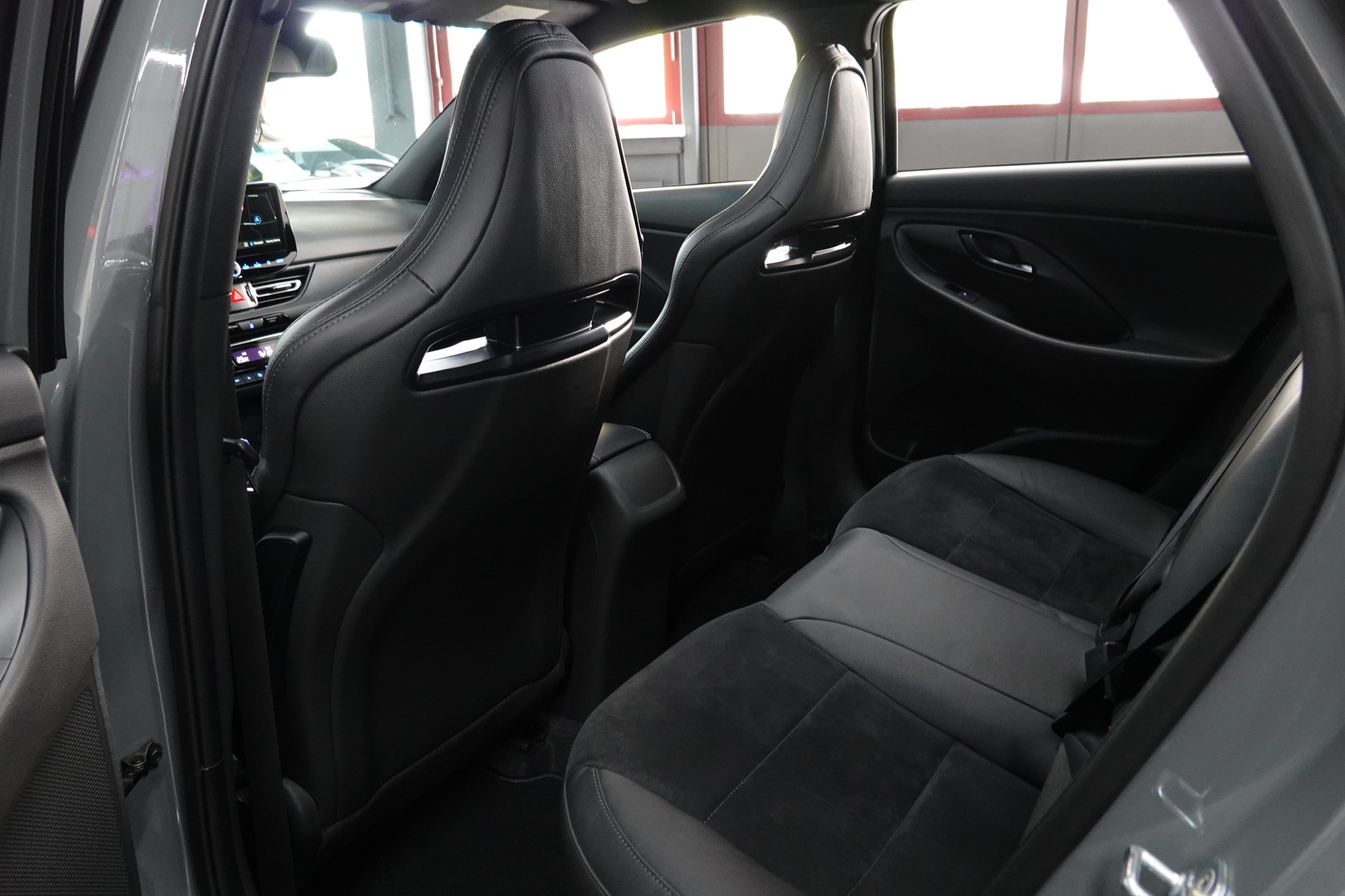 HYUNDAI I30Fastback 2.0 T-GDi N DCT LIMO CLEAN GREY CH-FZ FULL ON TOP-image-40