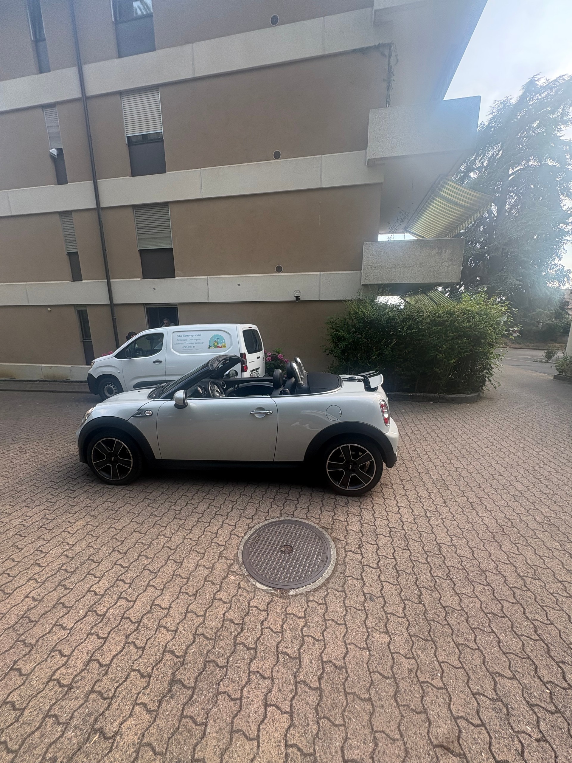 MINI 1.6i Cooper S-image-1
