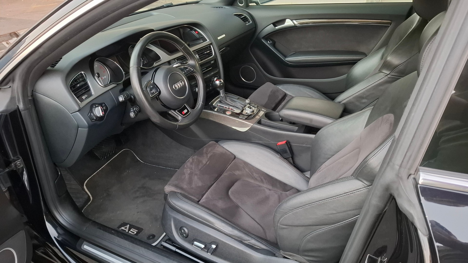 AUDI S5 Coupé 3.0 TFSI quattro S-tronic-image-7