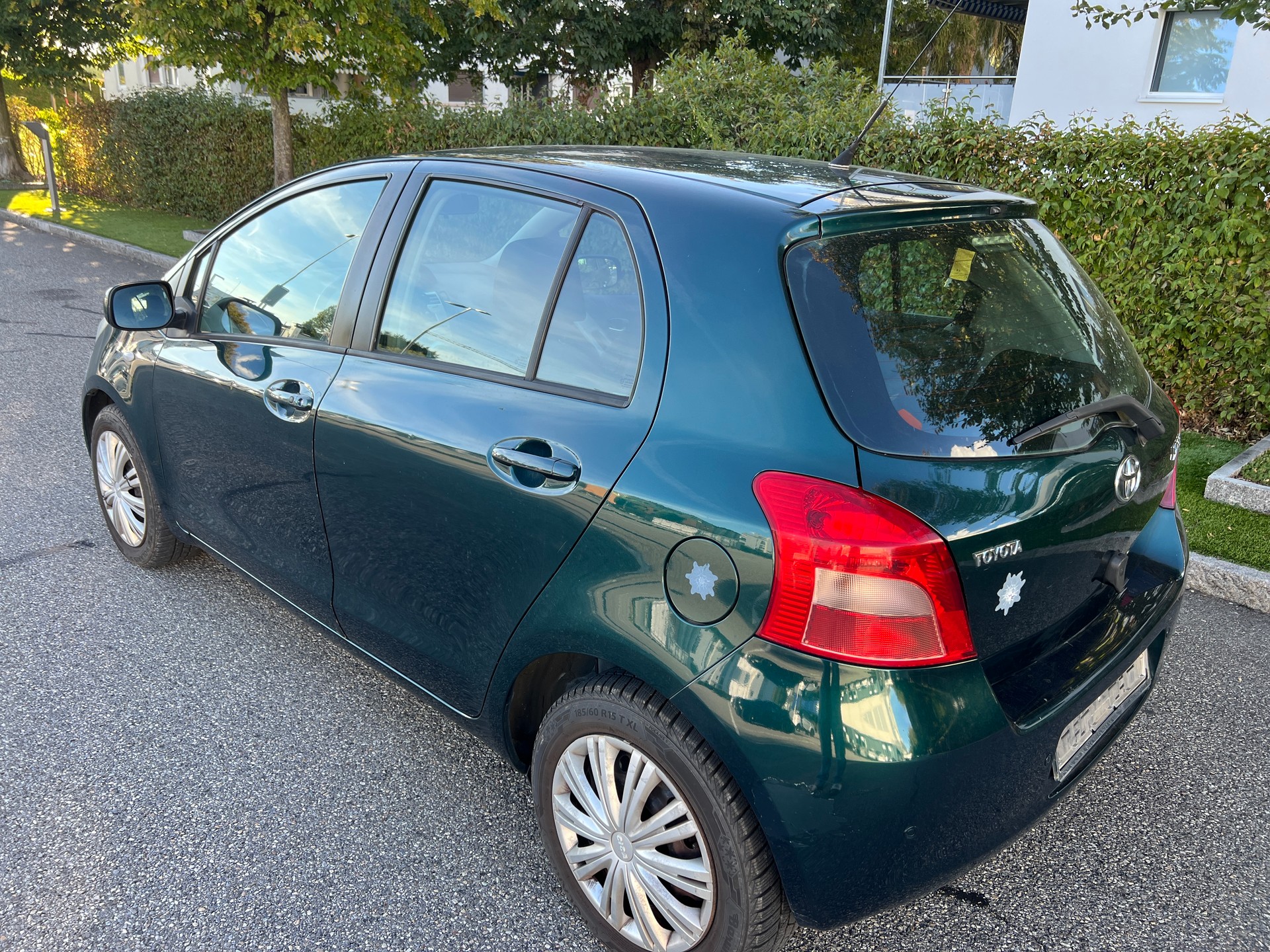 TOYOTA Yaris 1.3 Linea Sol-image-3