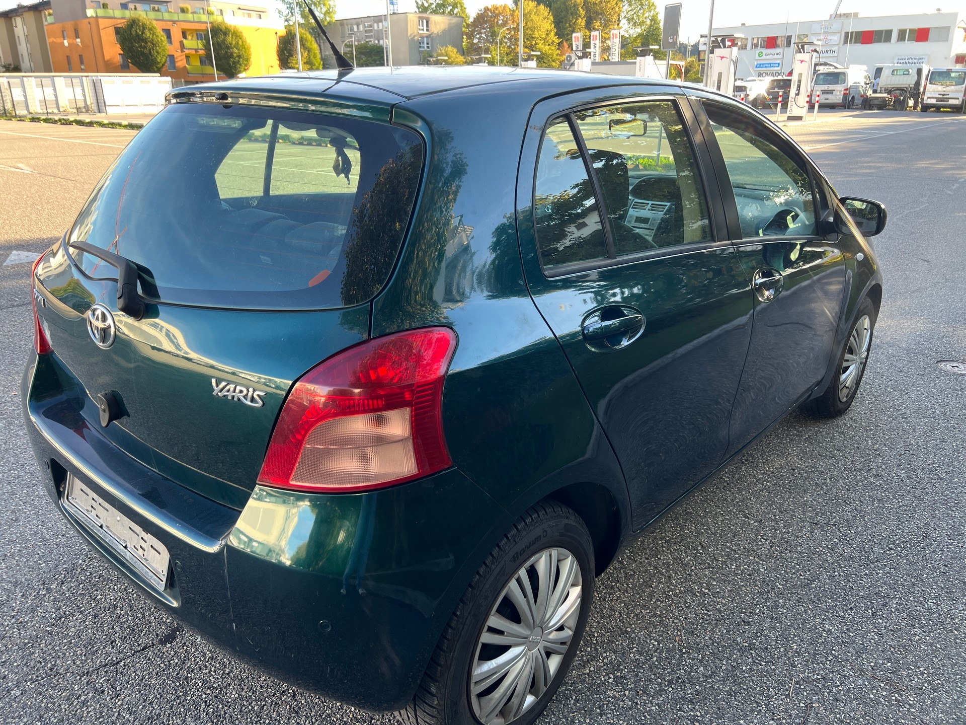 TOYOTA Yaris 1.3 Linea Sol-image-5