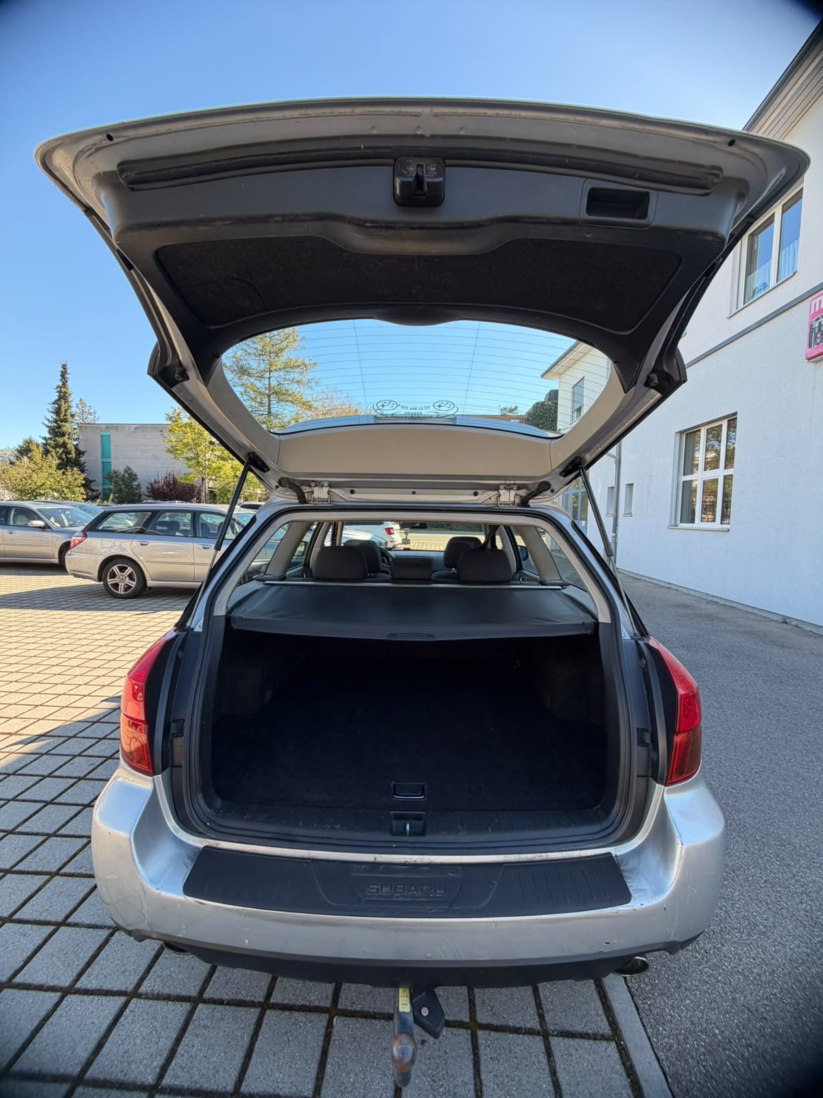SUBARU Outback 2.5i AWD-image-10