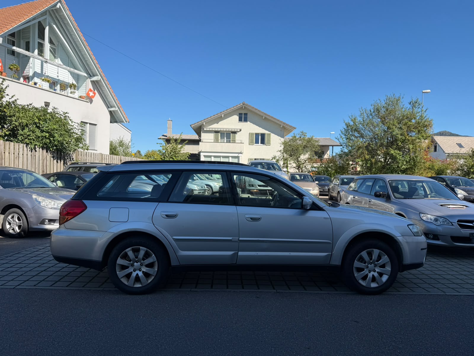 SUBARU Outback 2.5i AWD-image-5