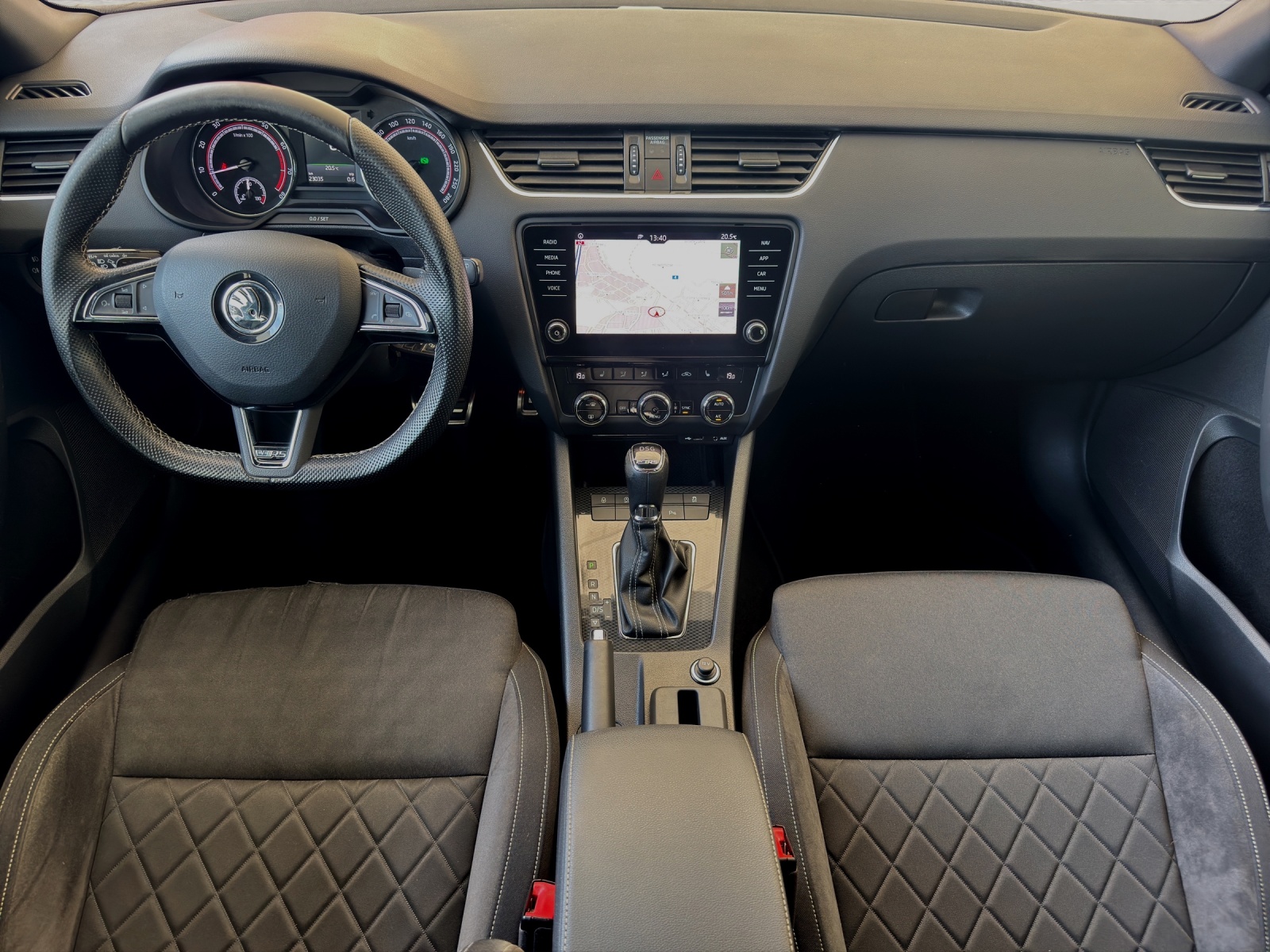SKODA Octavia Combi 2.0 TSI RS DSG 230PS*-image-10