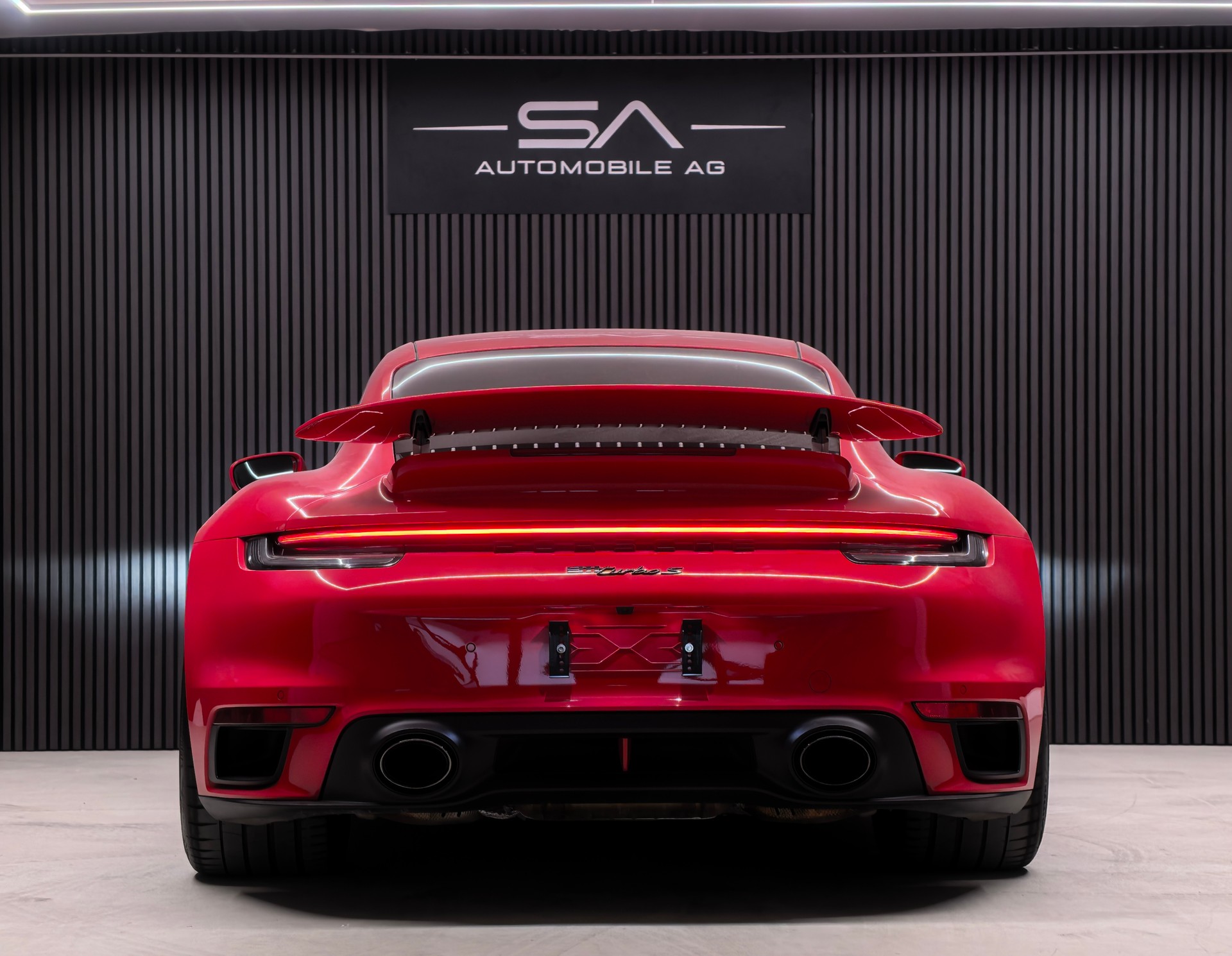 PORSCHE 911 Turbo S PDK-showroom-element-2