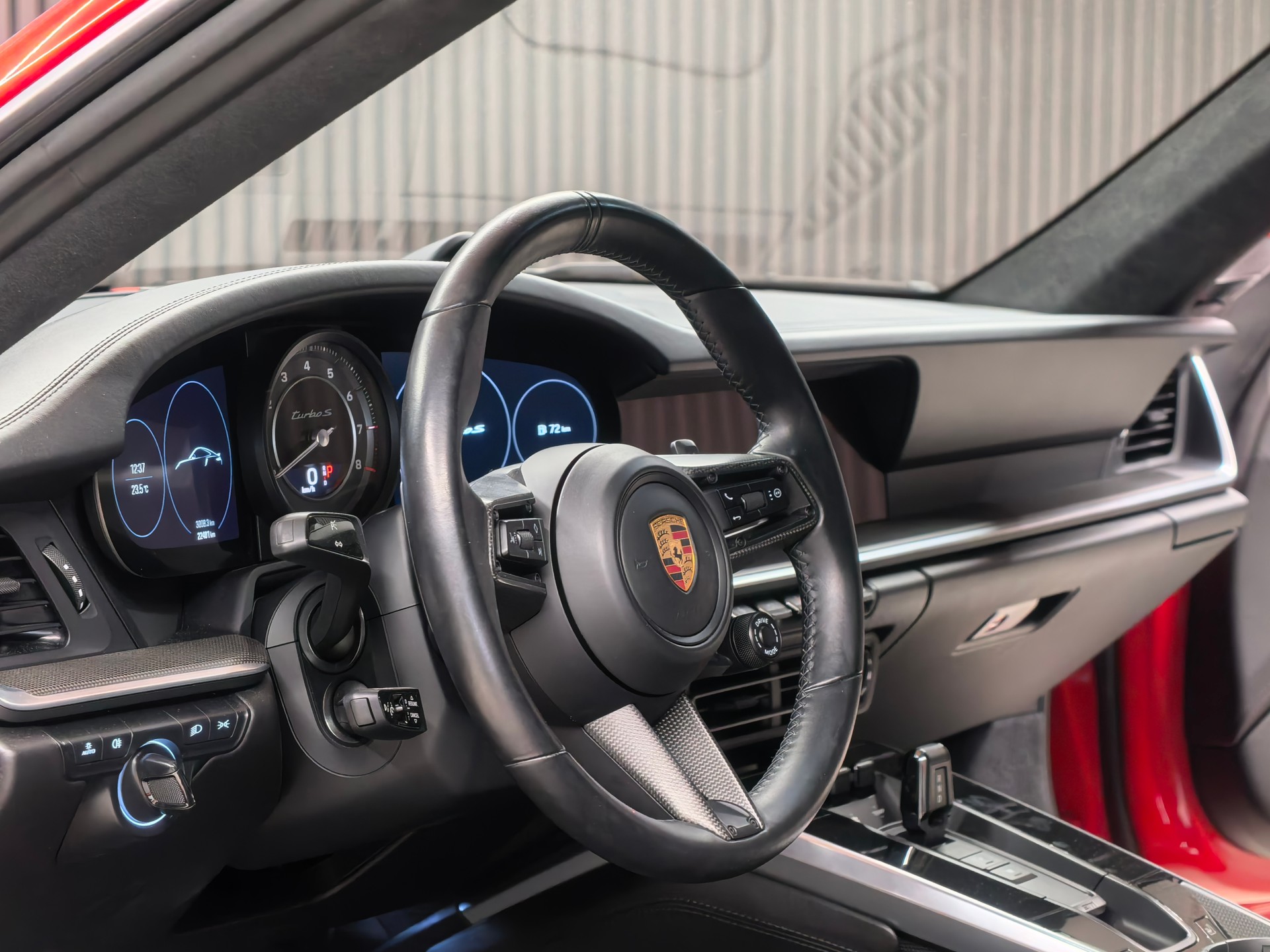 PORSCHE 911 Turbo S PDK-image-5