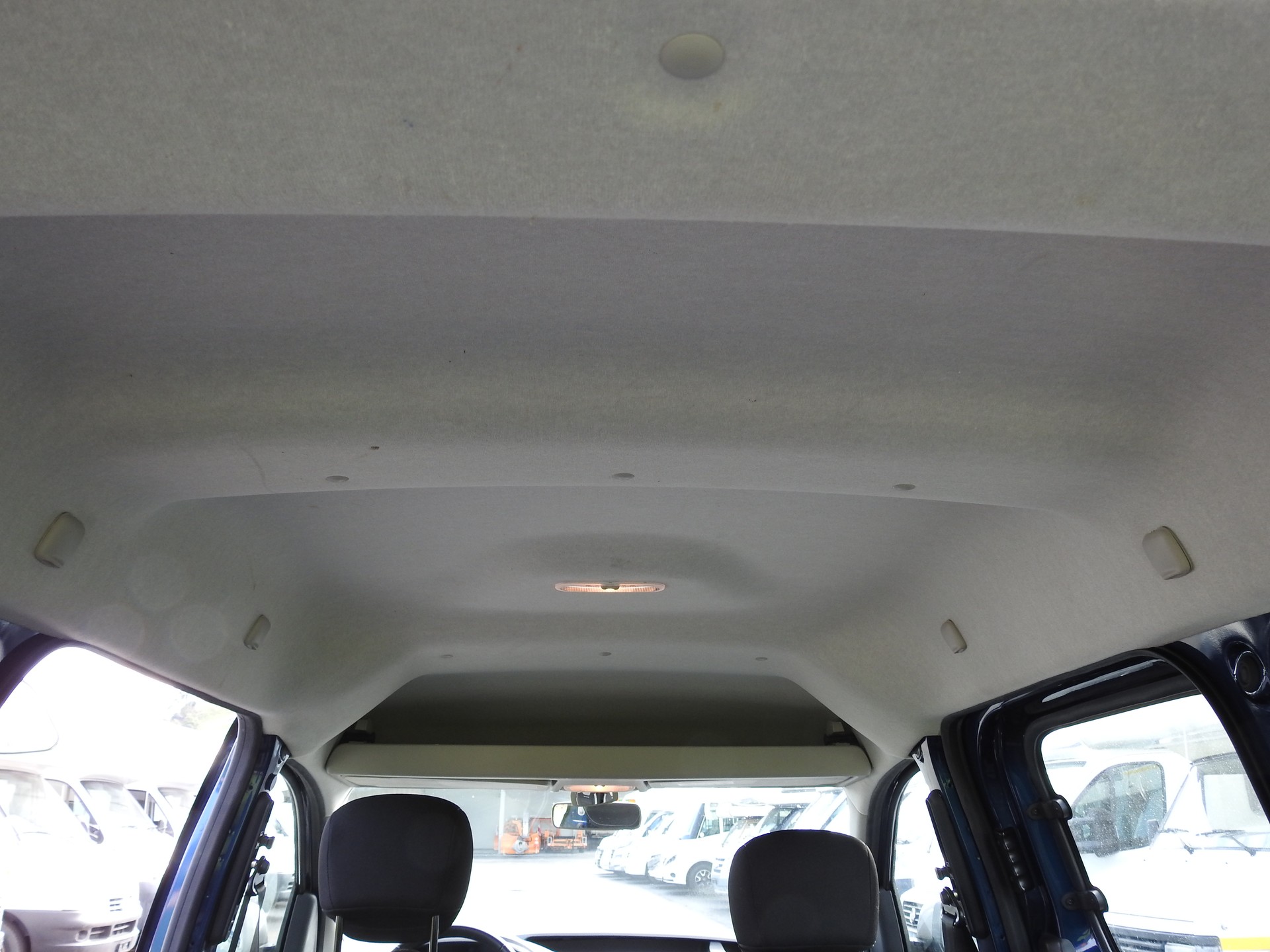 DACIA Dokker 1.6 16V Stepway-image-10