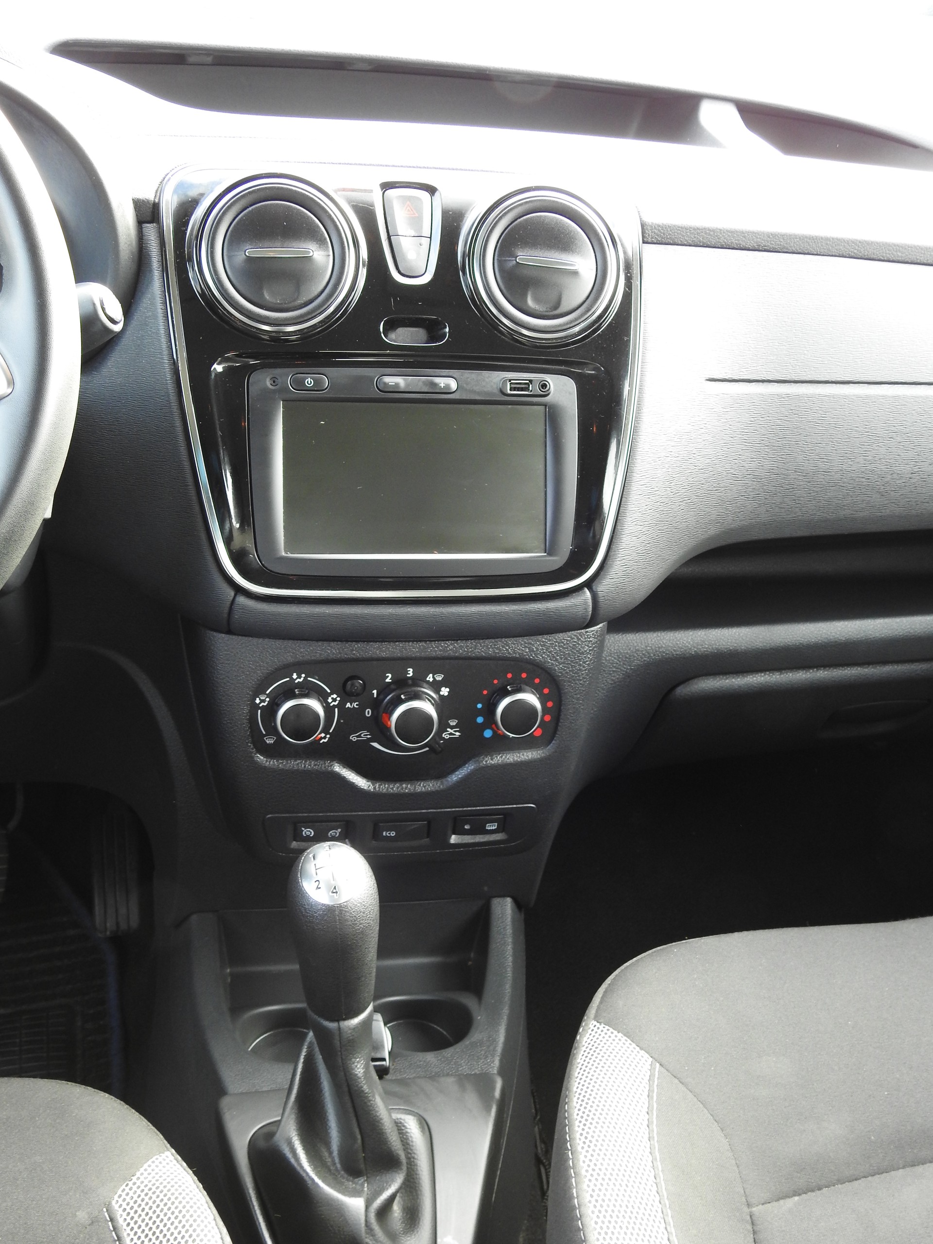 DACIA Dokker 1.6 16V Stepway-image-16