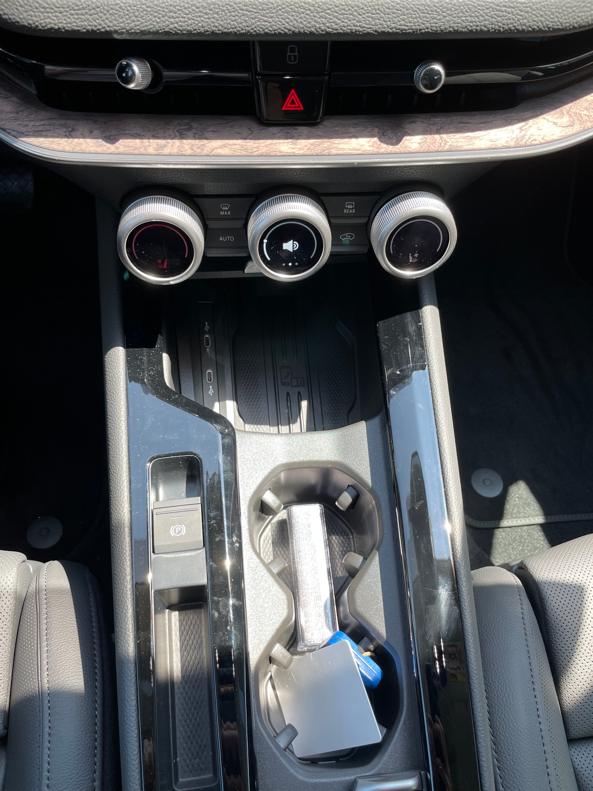SKODA Superb Combi 2.0 TDi L&K 4x4 DSG-image-25