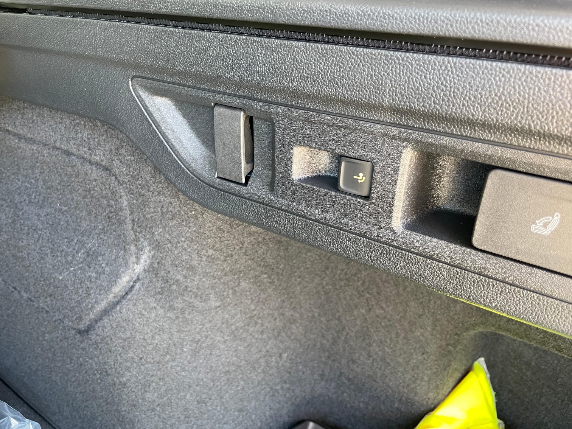 SKODA Superb Combi 2.0 TDi L&K 4x4 DSG-image-9