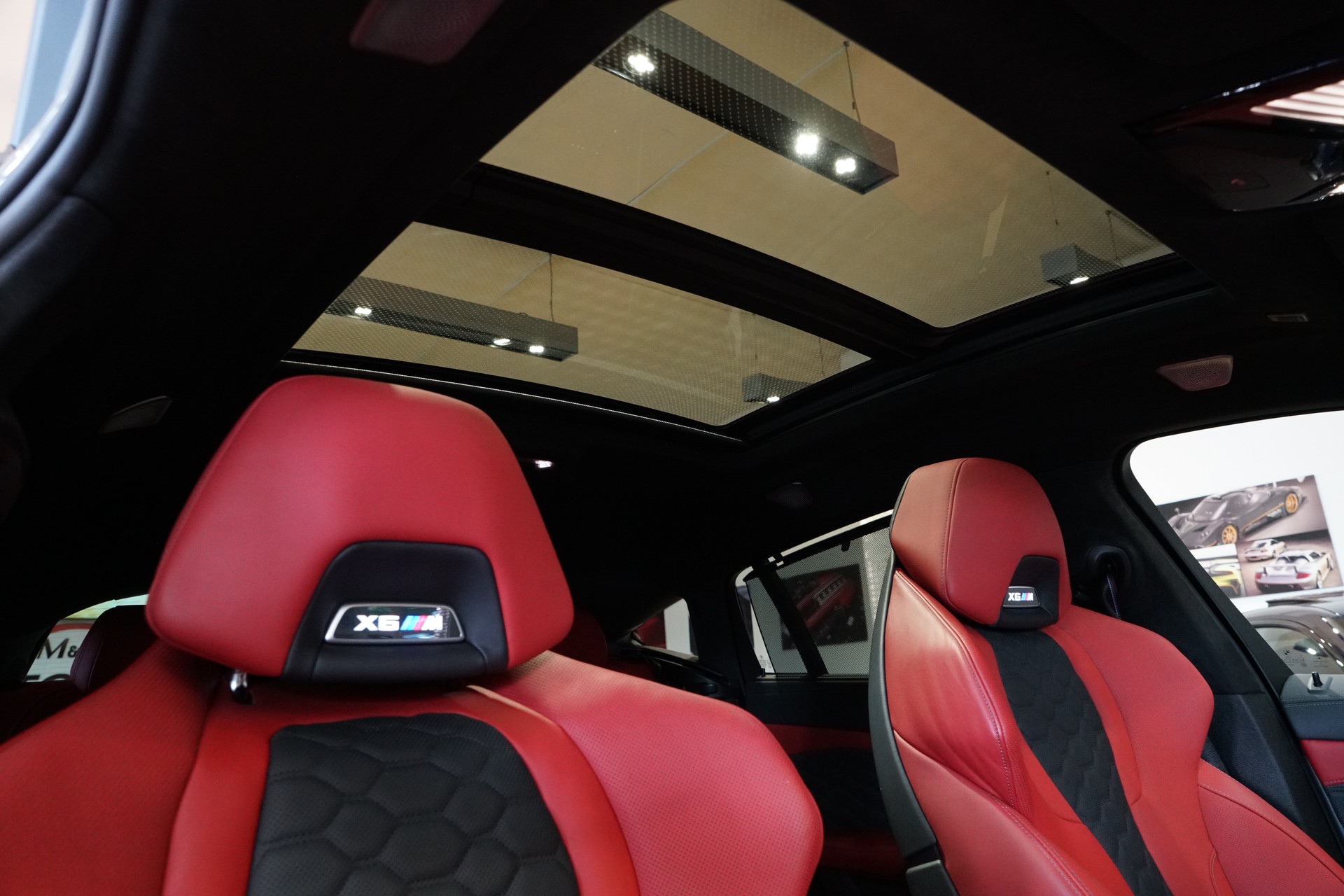 BMW X6M Steptronic M Competition-image-16