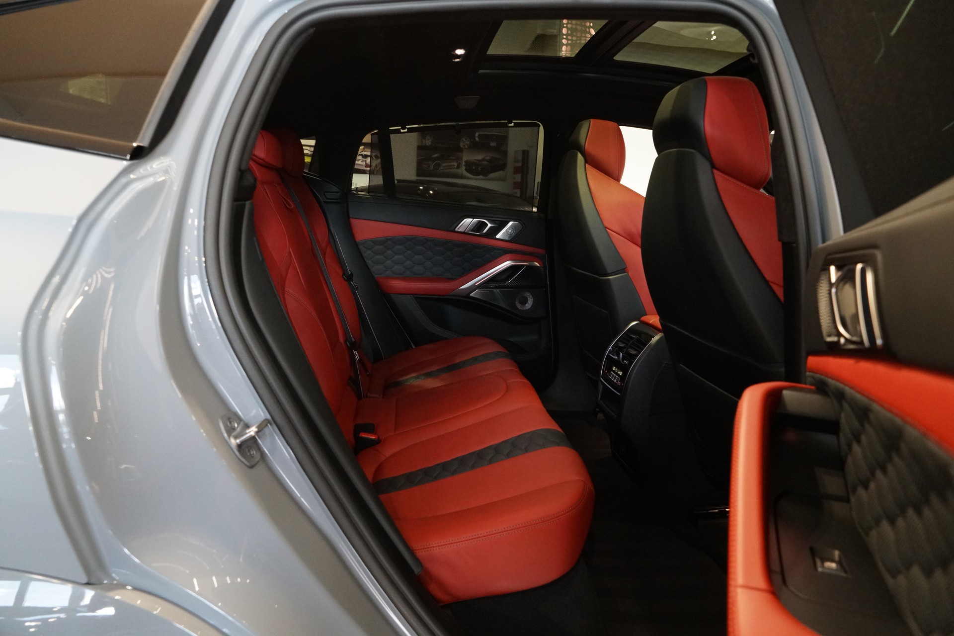 BMW X6M Steptronic M Competition-image-26