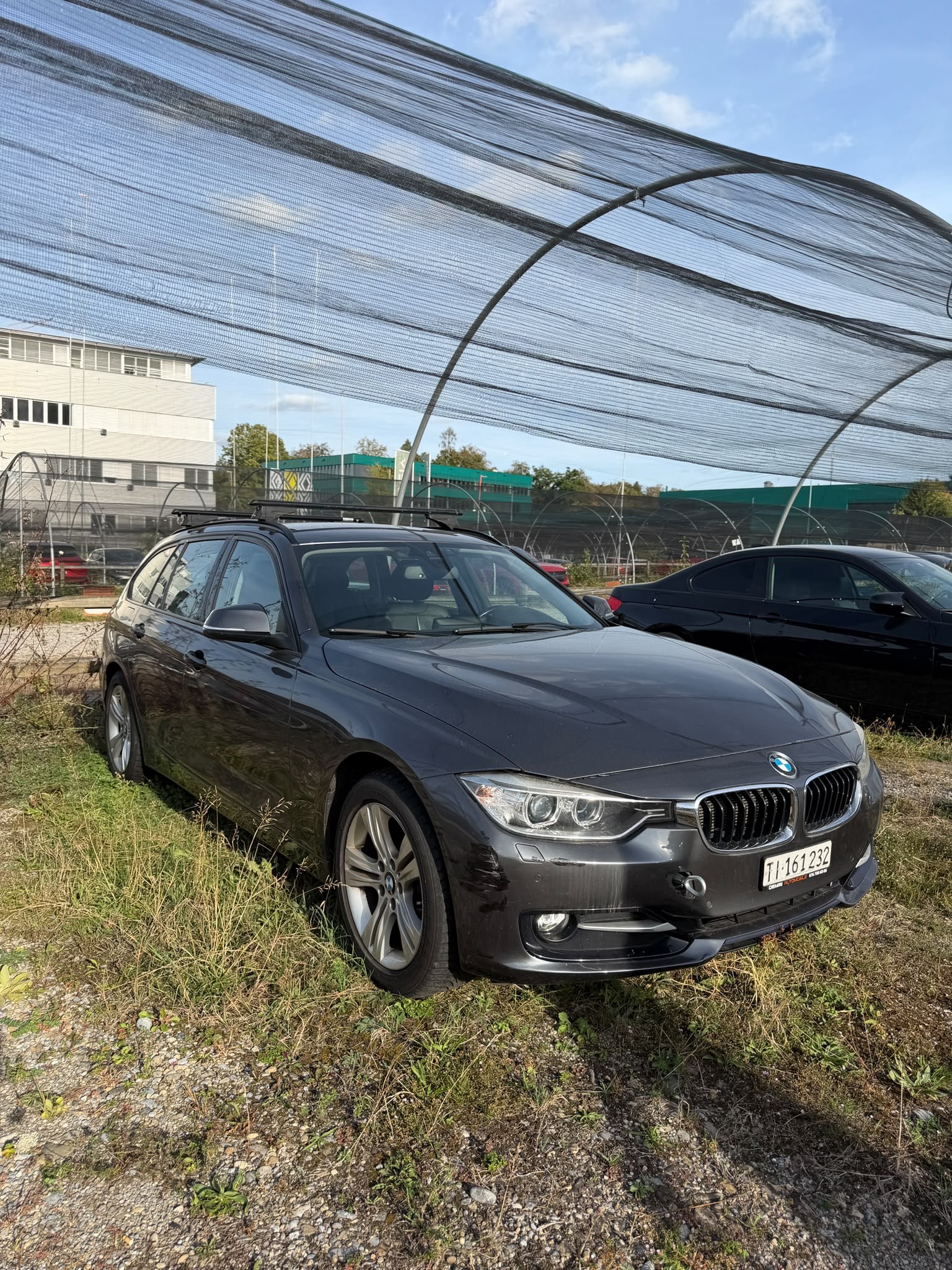 BMW 320d xDrive Touring Steptronic-image-2