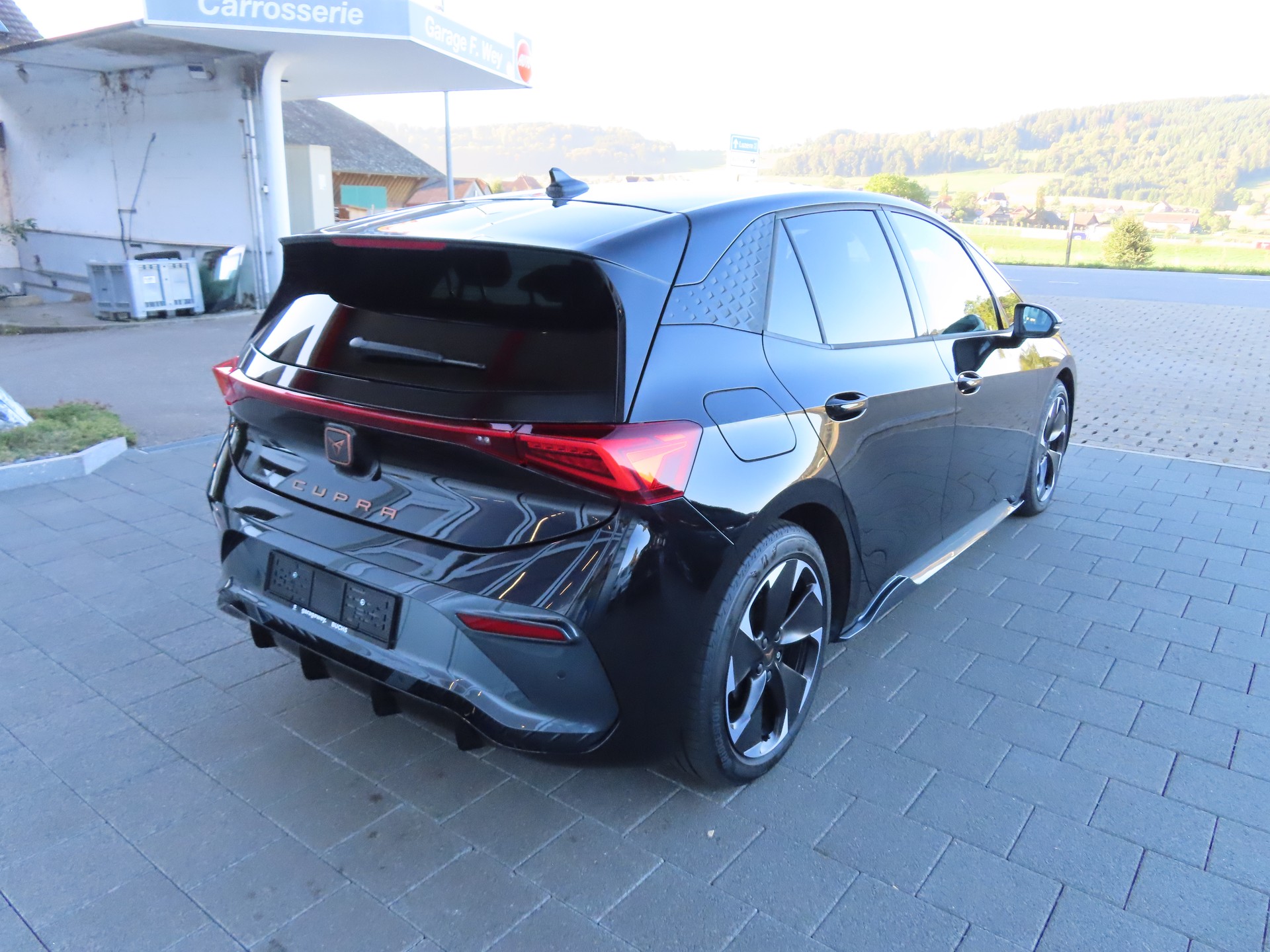 CUPRA Born 59 kWh e-Boost-image-3