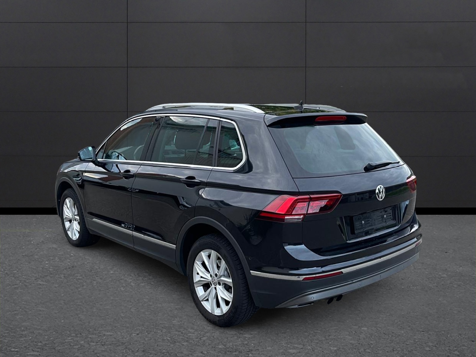 VW Tiguan 2.0TSI Highline 4Motion DSG-image-7