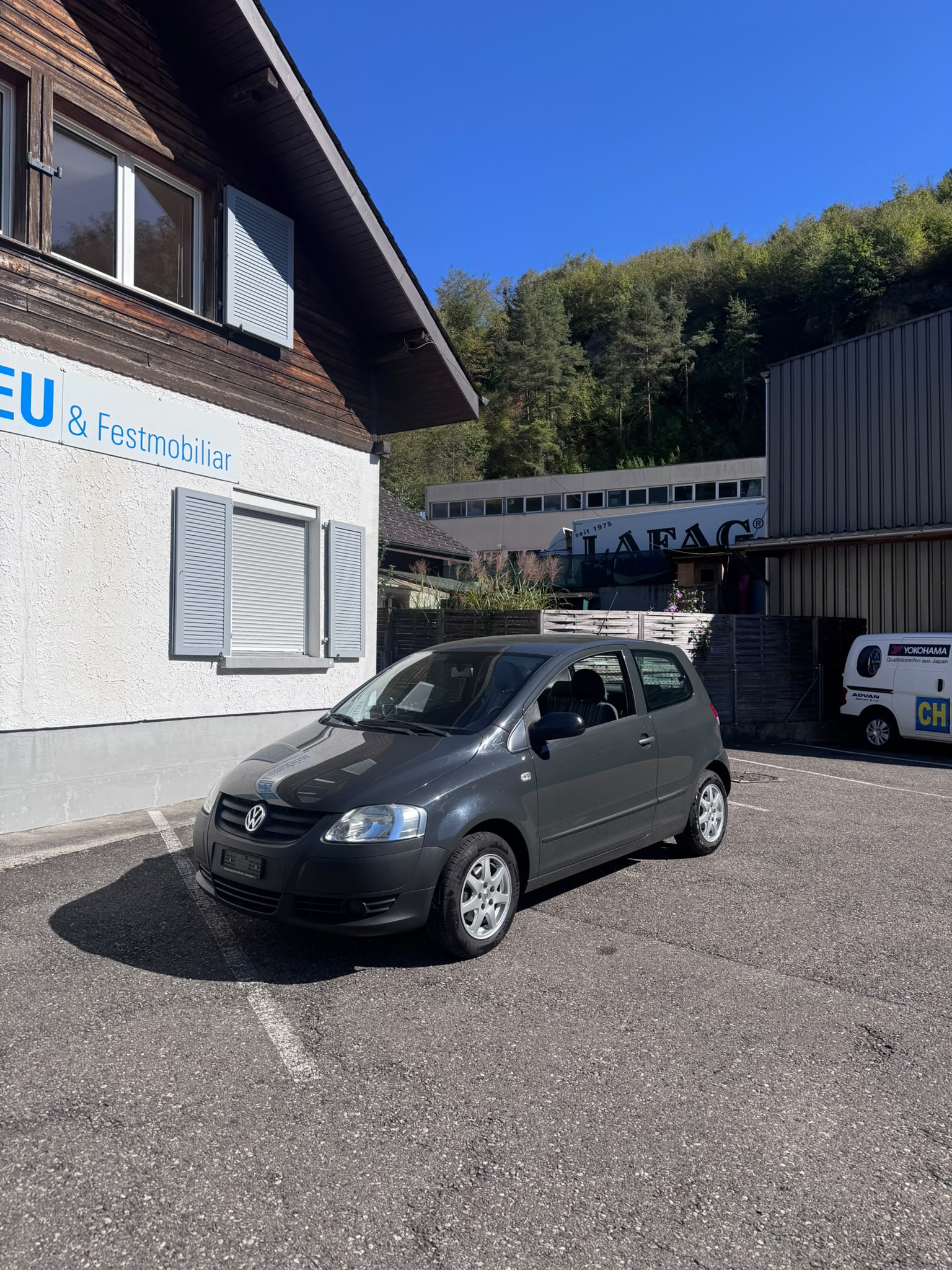Car photo