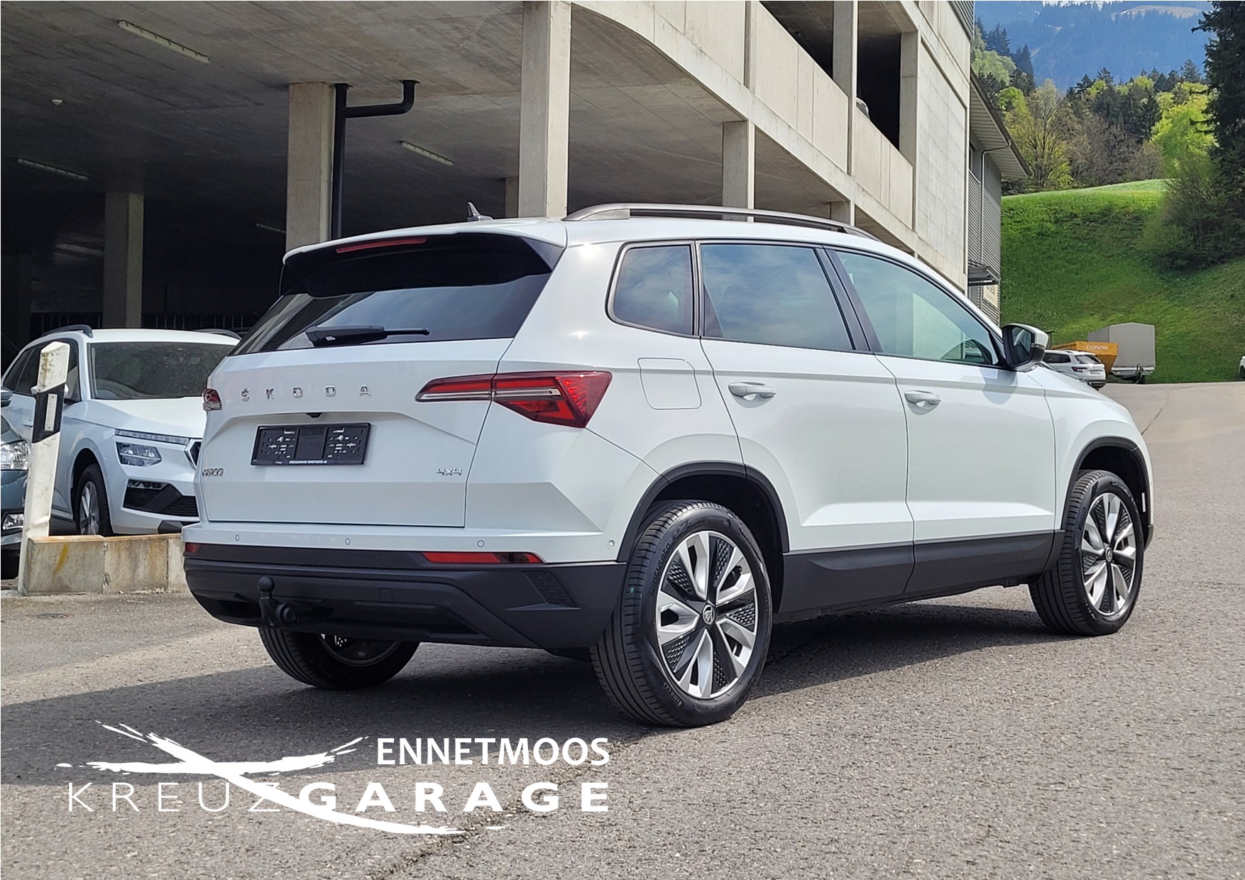 SKODA Karoq 2.0 TDI CR Style 4x4 DSG *Anhängerkupplung+8-fach bereift*-image-5