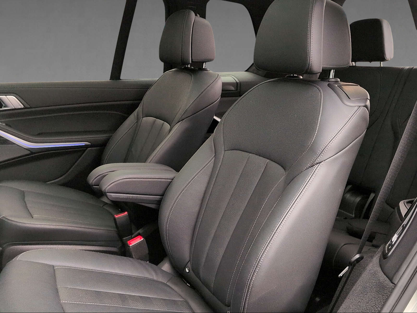 BMW X7 G07 M50i-image-12