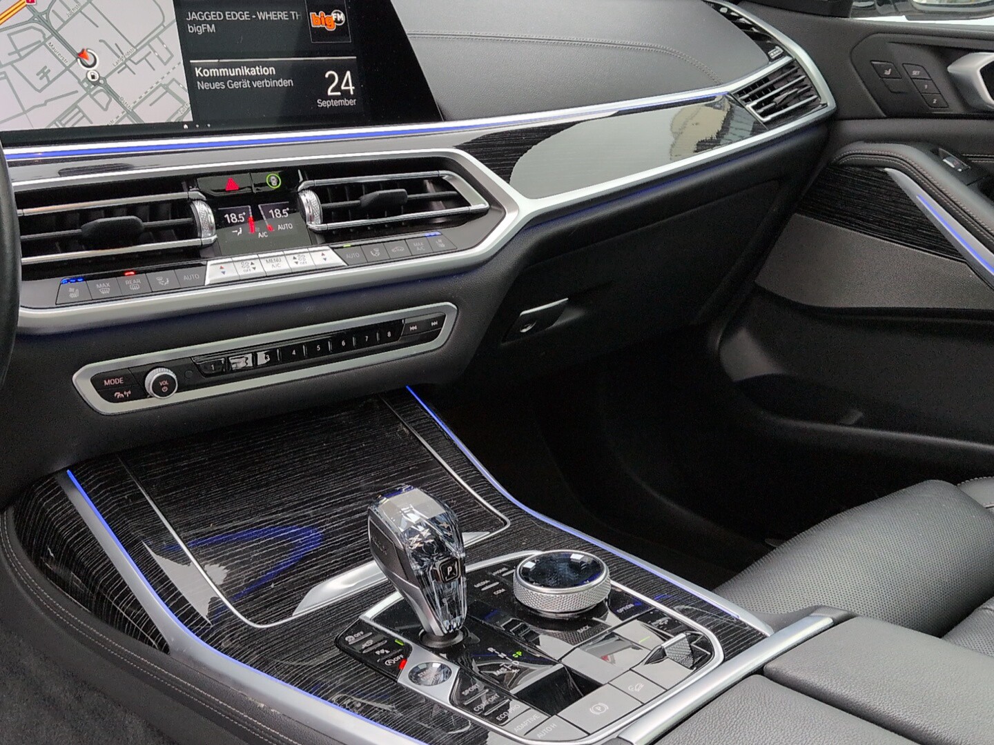 BMW X7 G07 M50i-image-11