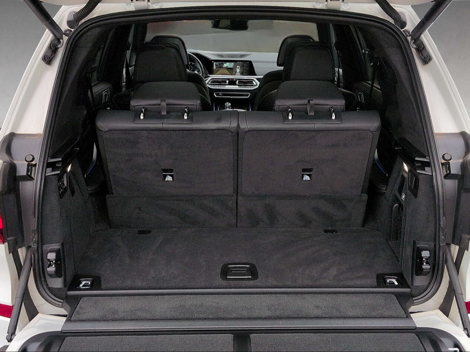 BMW X7 G07 M50i-image-14