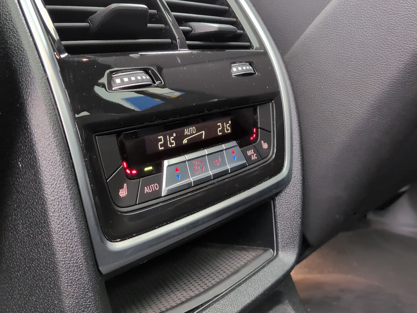 BMW X7 G07 M50i-image-13