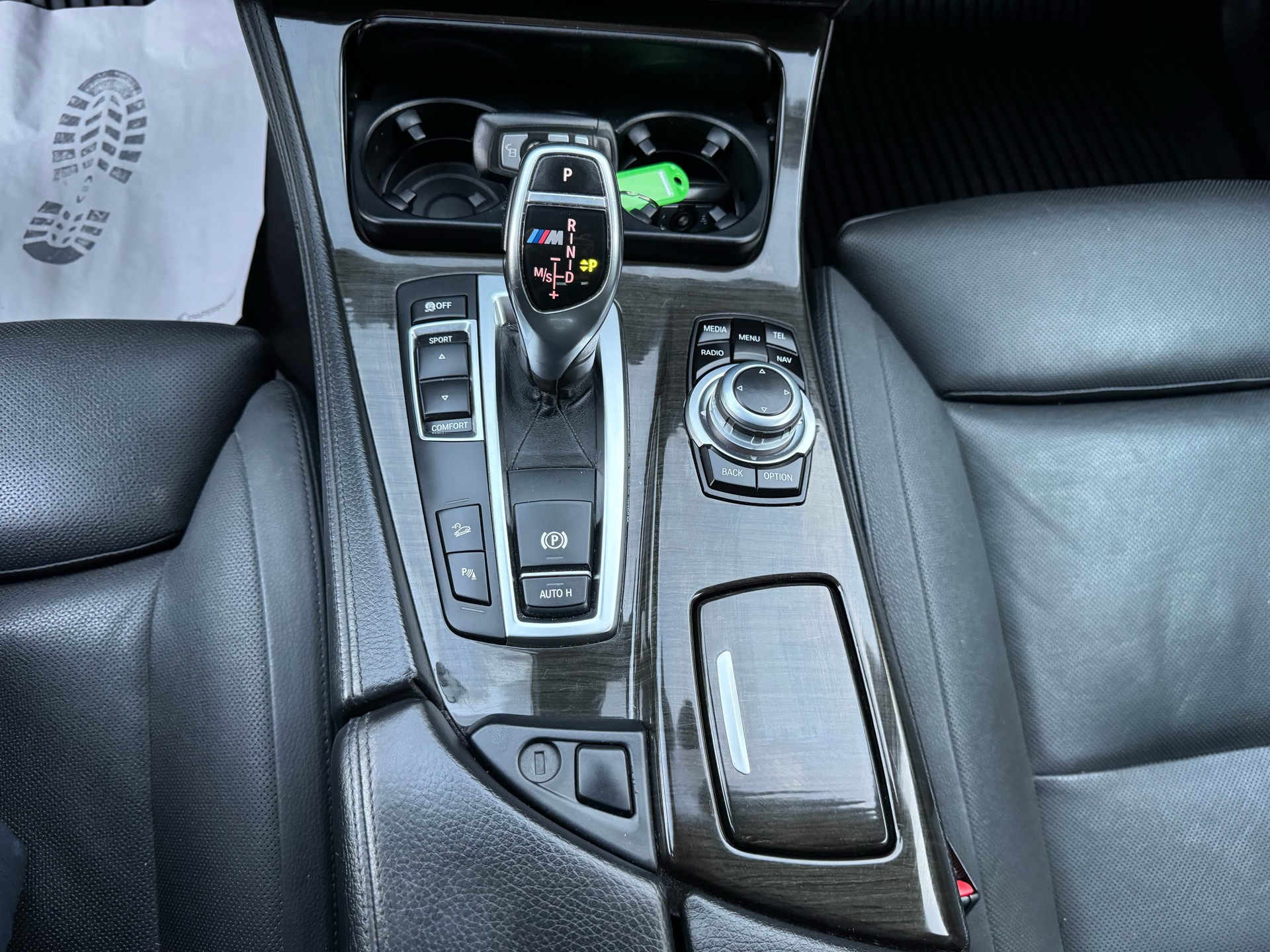 BMW M550d xDrive Touring Steptronic-image-22