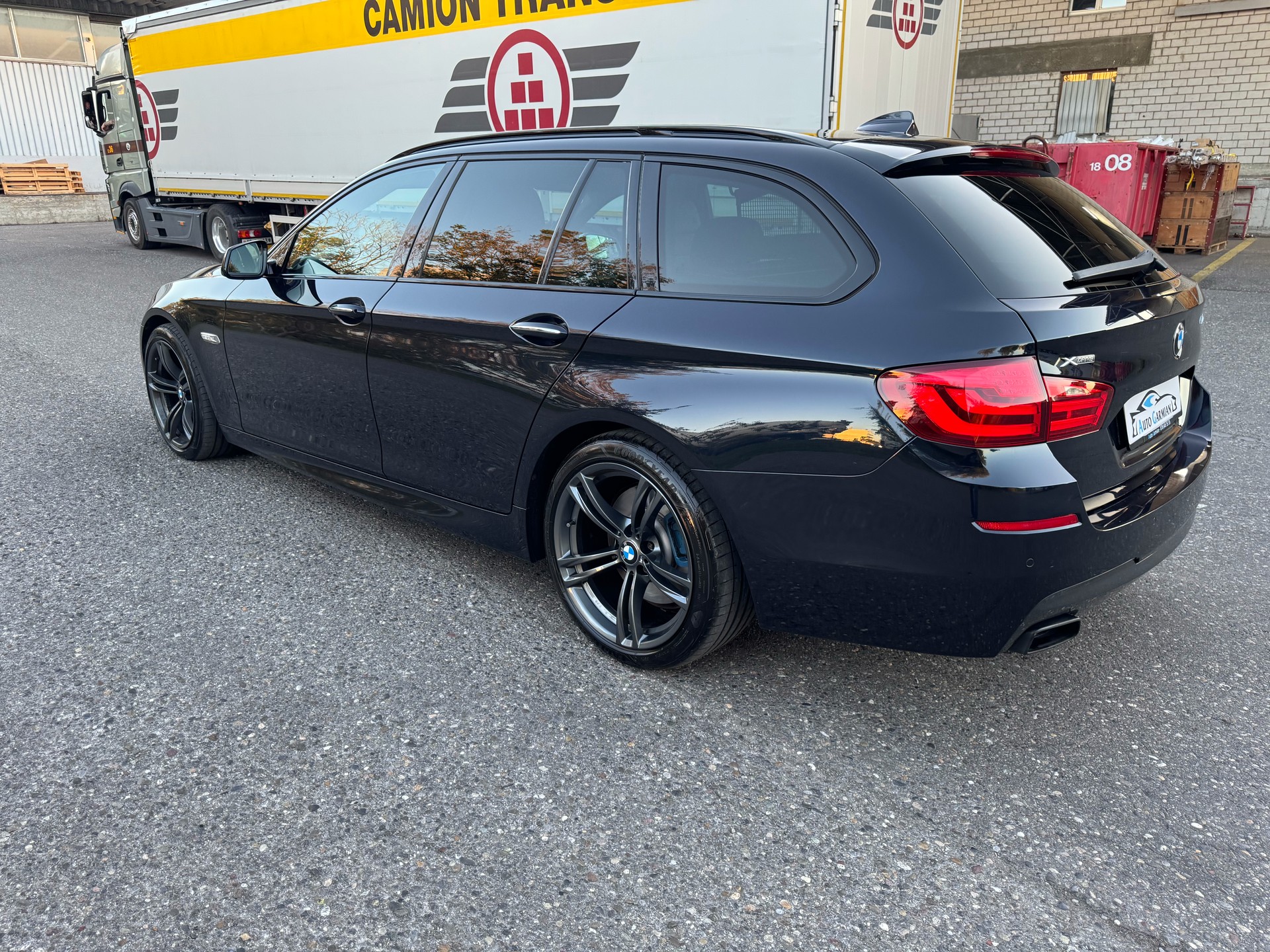 BMW M550d xDrive Touring Steptronic-image-4