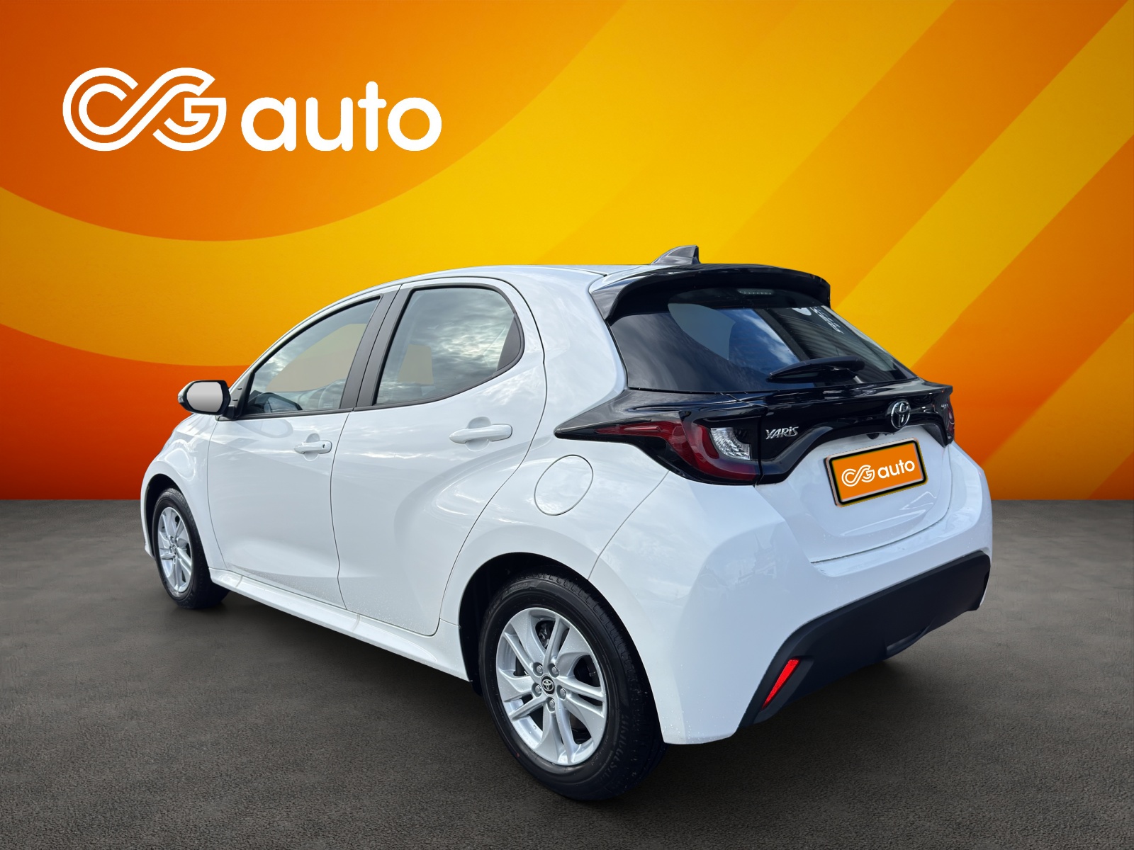TOYOTA Yaris 1.5 Comfort e-CVT-image-5