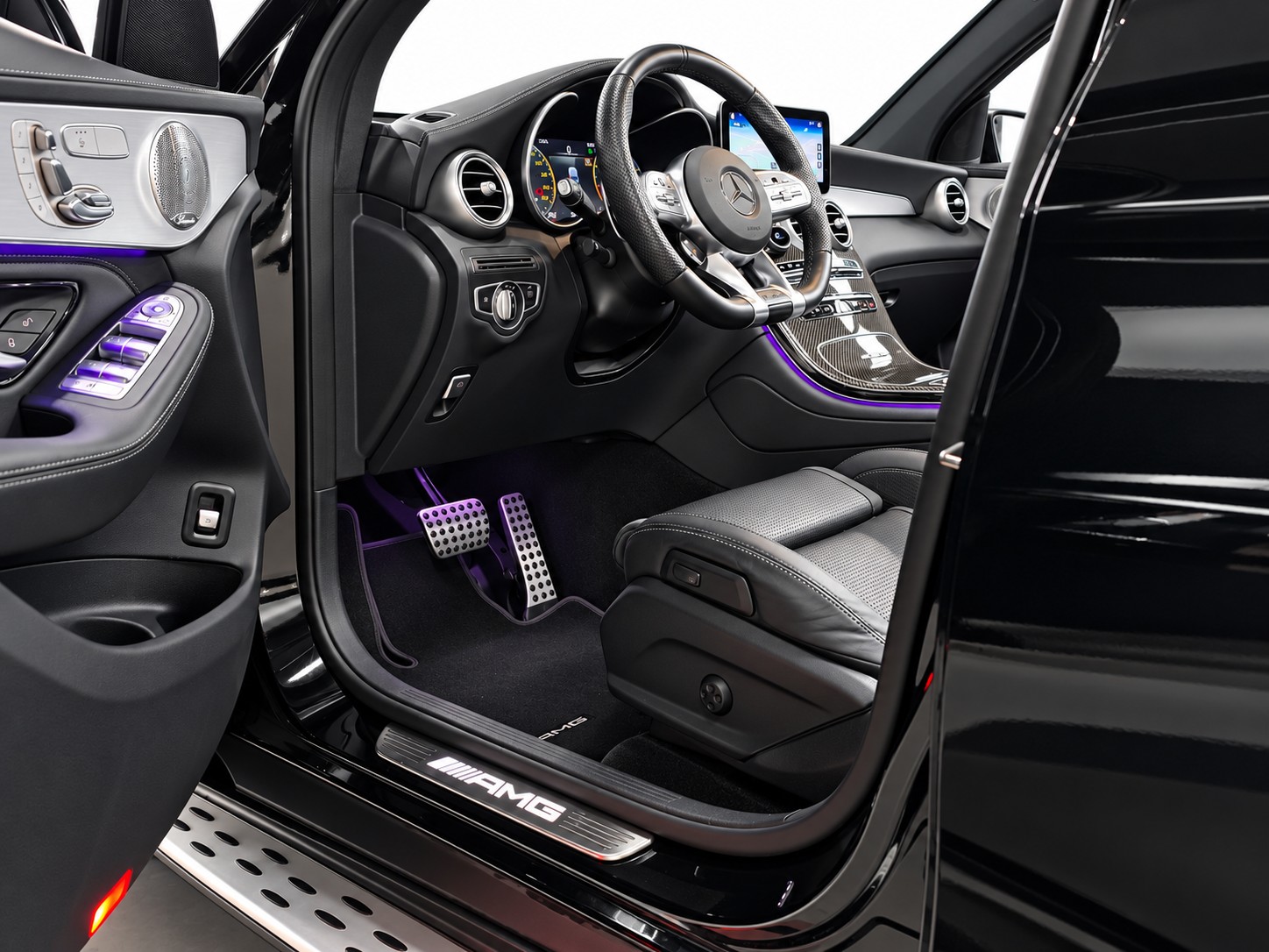 MERCEDES-BENZ GLC 63 S AMG 4m+ Coupé * Schalensitze * CH FZ *-image-8