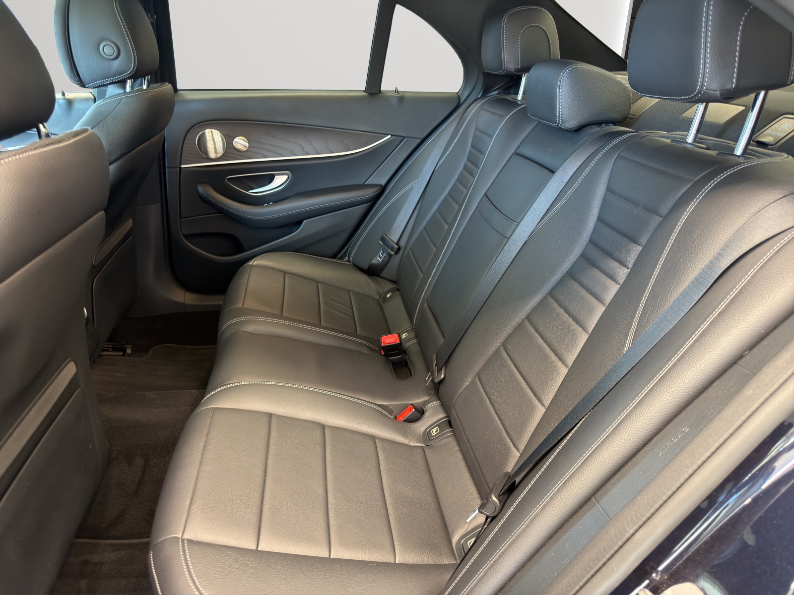 Image MERCEDES-BENZ E-200 E 200 4Matic Avantgarde