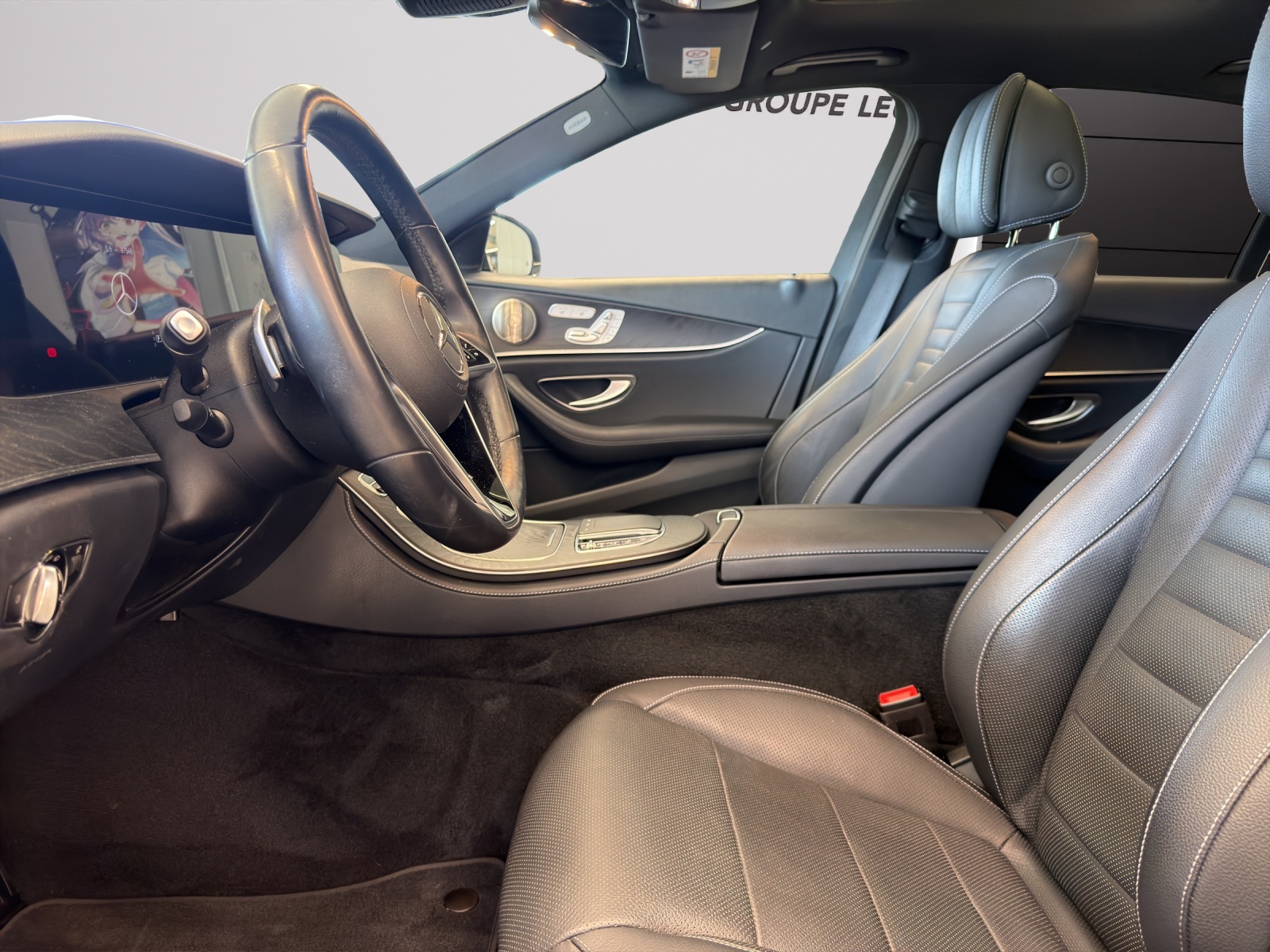 MERCEDES-BENZ E 200 4Matic Avantgarde-image-10