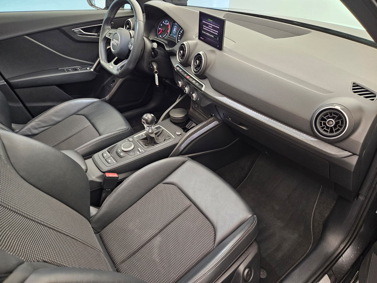 AUDI Q2 35 TFSI Sport S-tronic-image-11