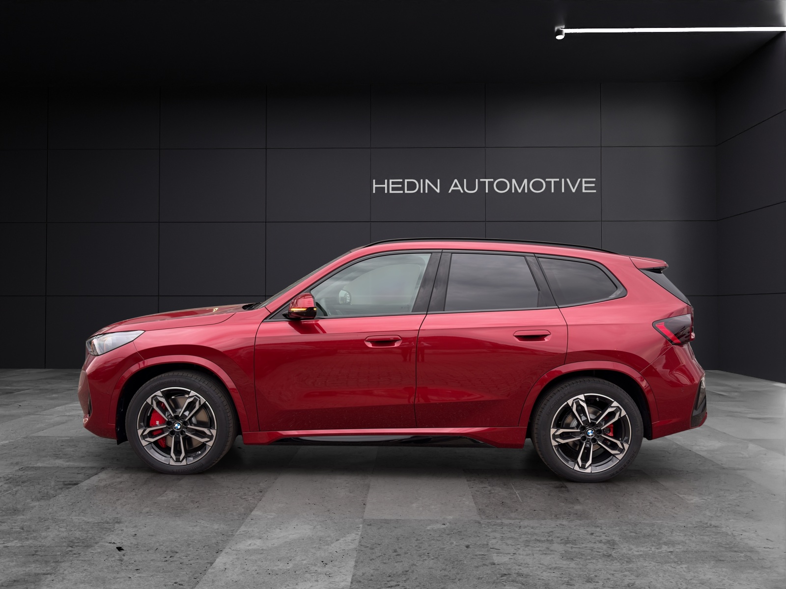 BMW 30 xDrive-showroom-element-2