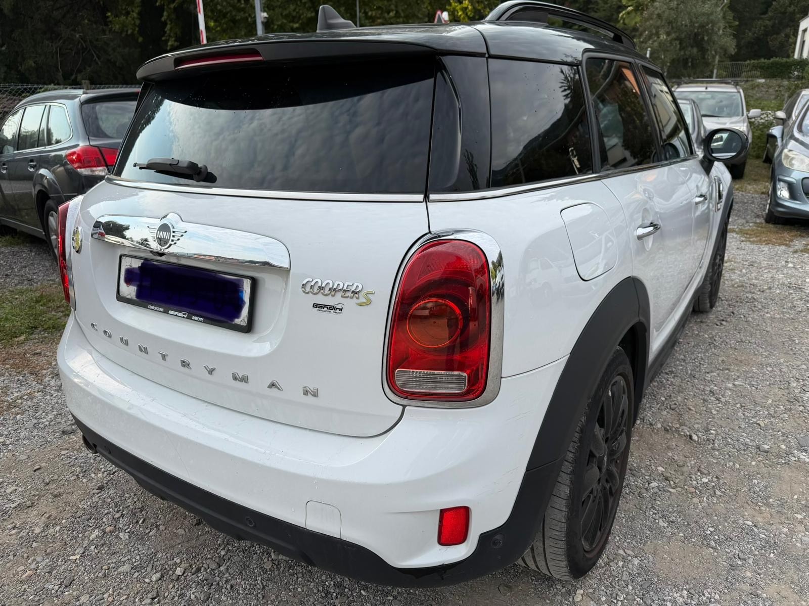 MINI COUNTRYMAN-image-3