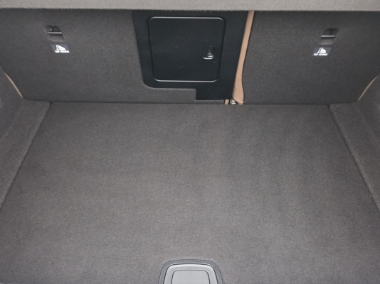 MERCEDES-BENZ A 250 Style 4Matic-image-10