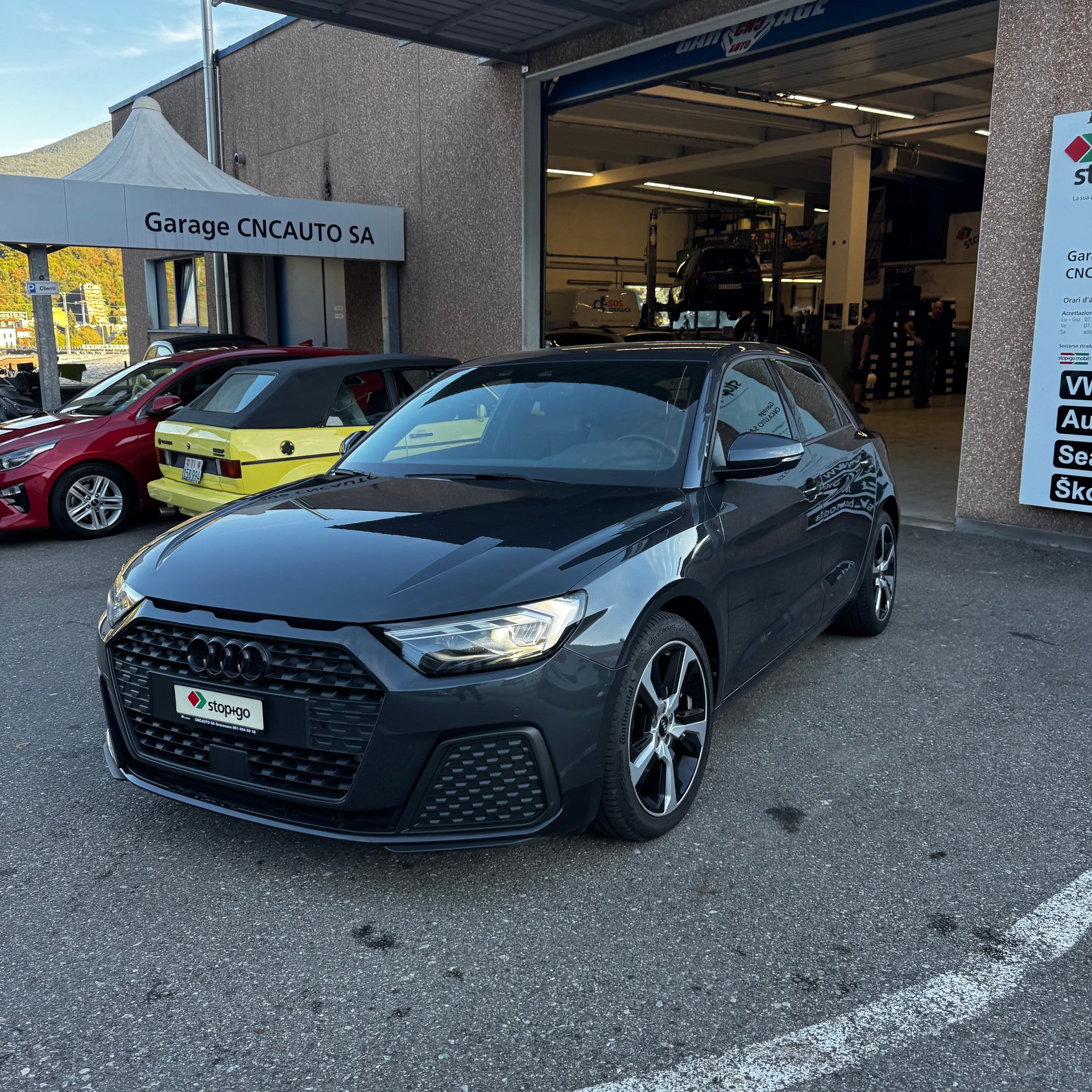AUDI A1 Sportback 30 TFSI S Line S-tronic-image-1