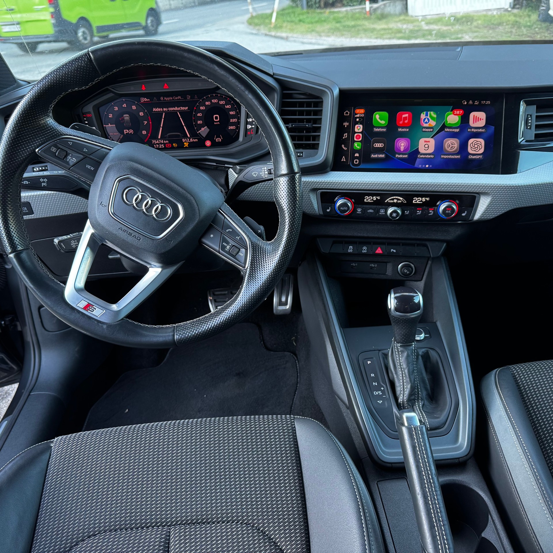 AUDI A1 Sportback 30 TFSI S Line S-tronic-image-10