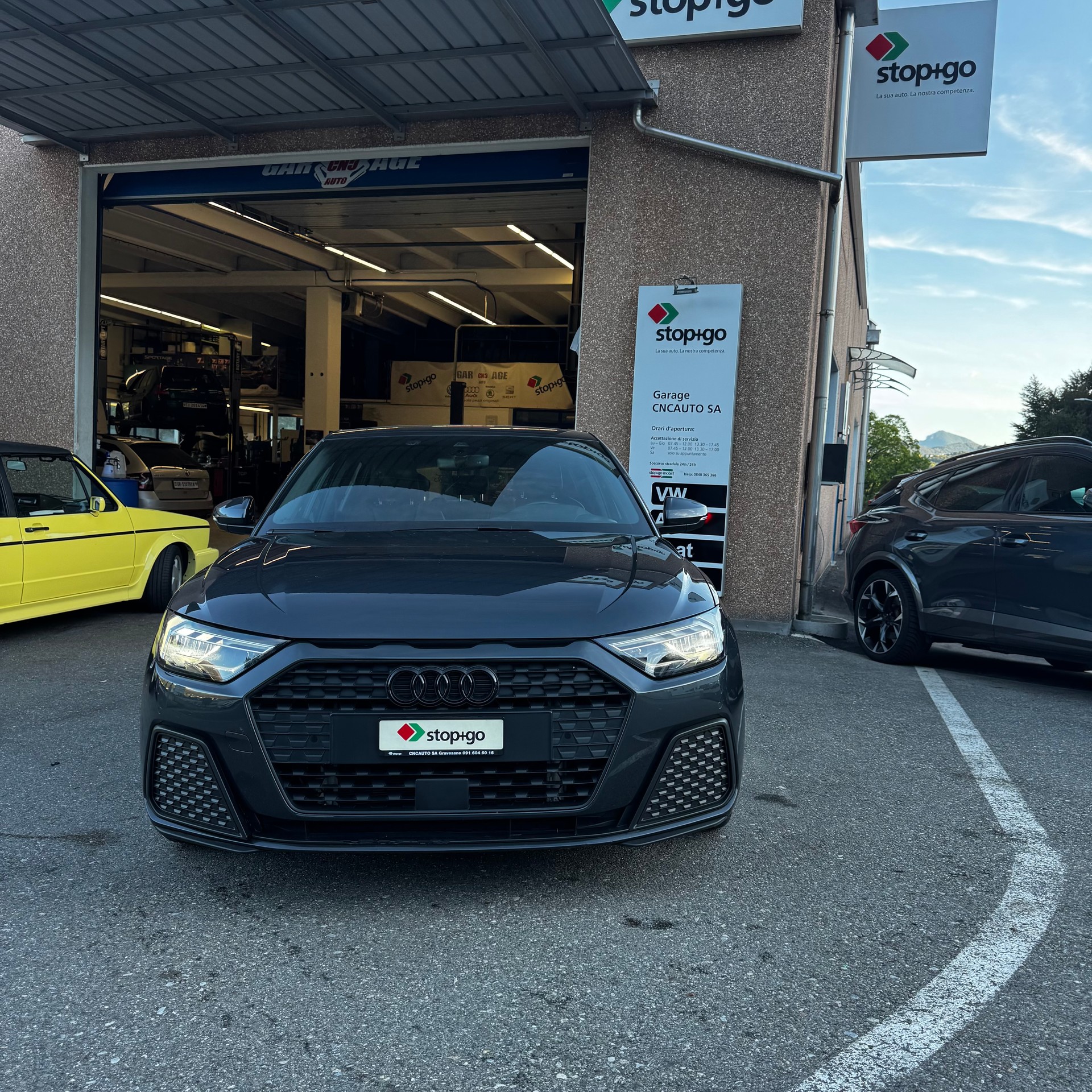 AUDI A1 Sportback 30 TFSI S Line S-tronic-image-0