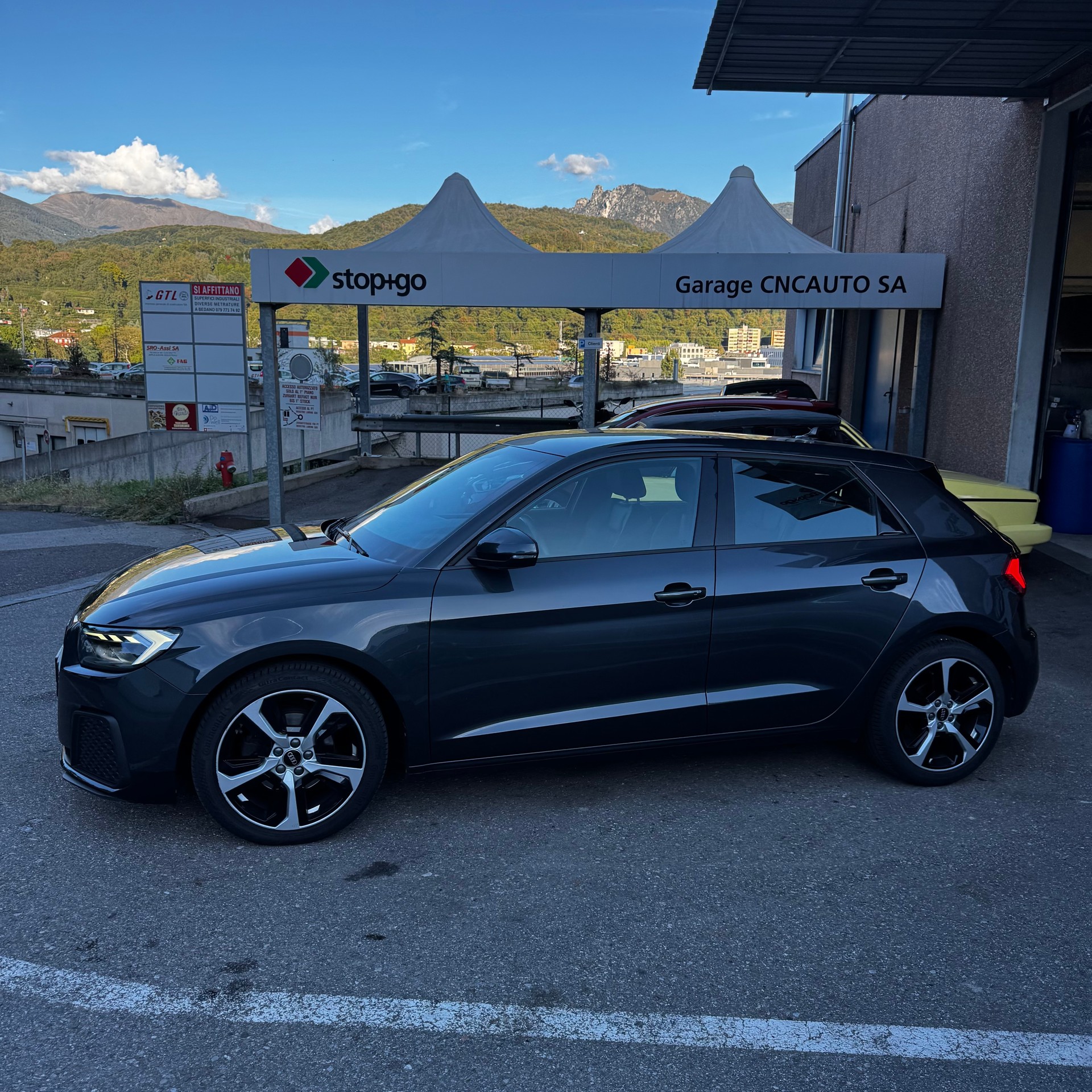 AUDI A1 Sportback 30 TFSI S Line S-tronic-image-2