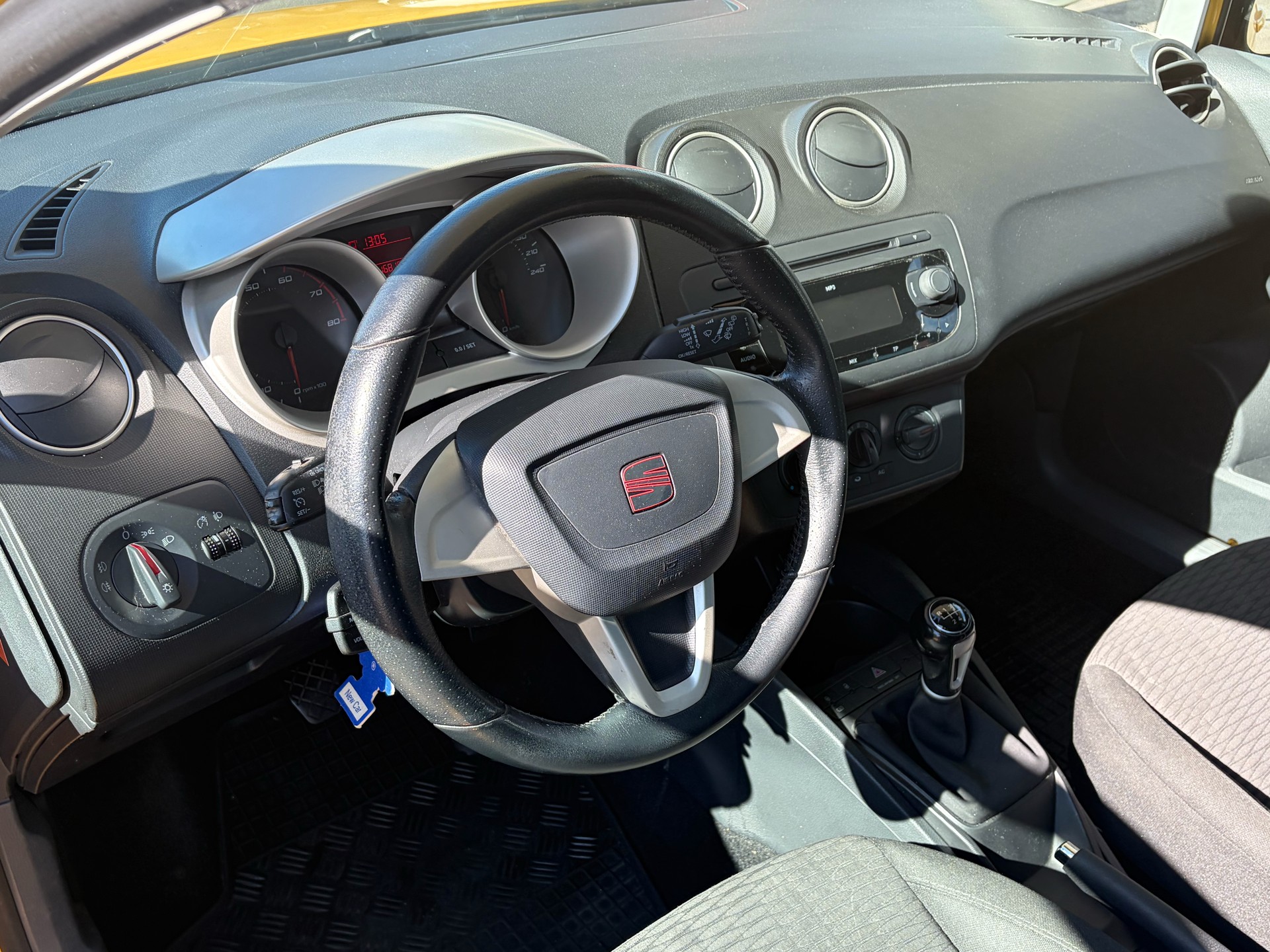 SEAT Ibiza 1.6 Style-image-7