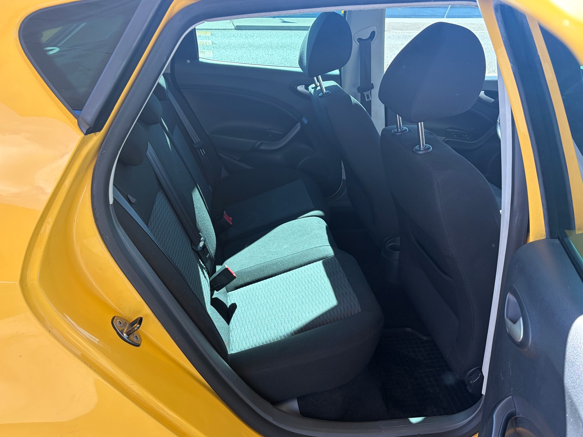 SEAT Ibiza 1.6 Style-image-11