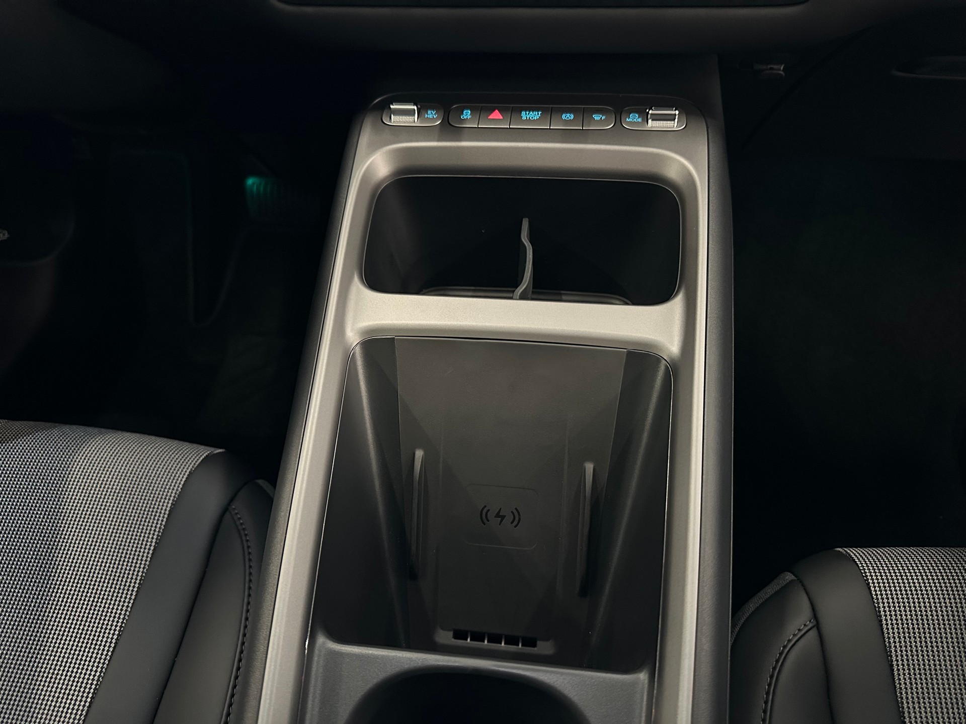 BYD Dolphin G DM-i Comfort-image-12