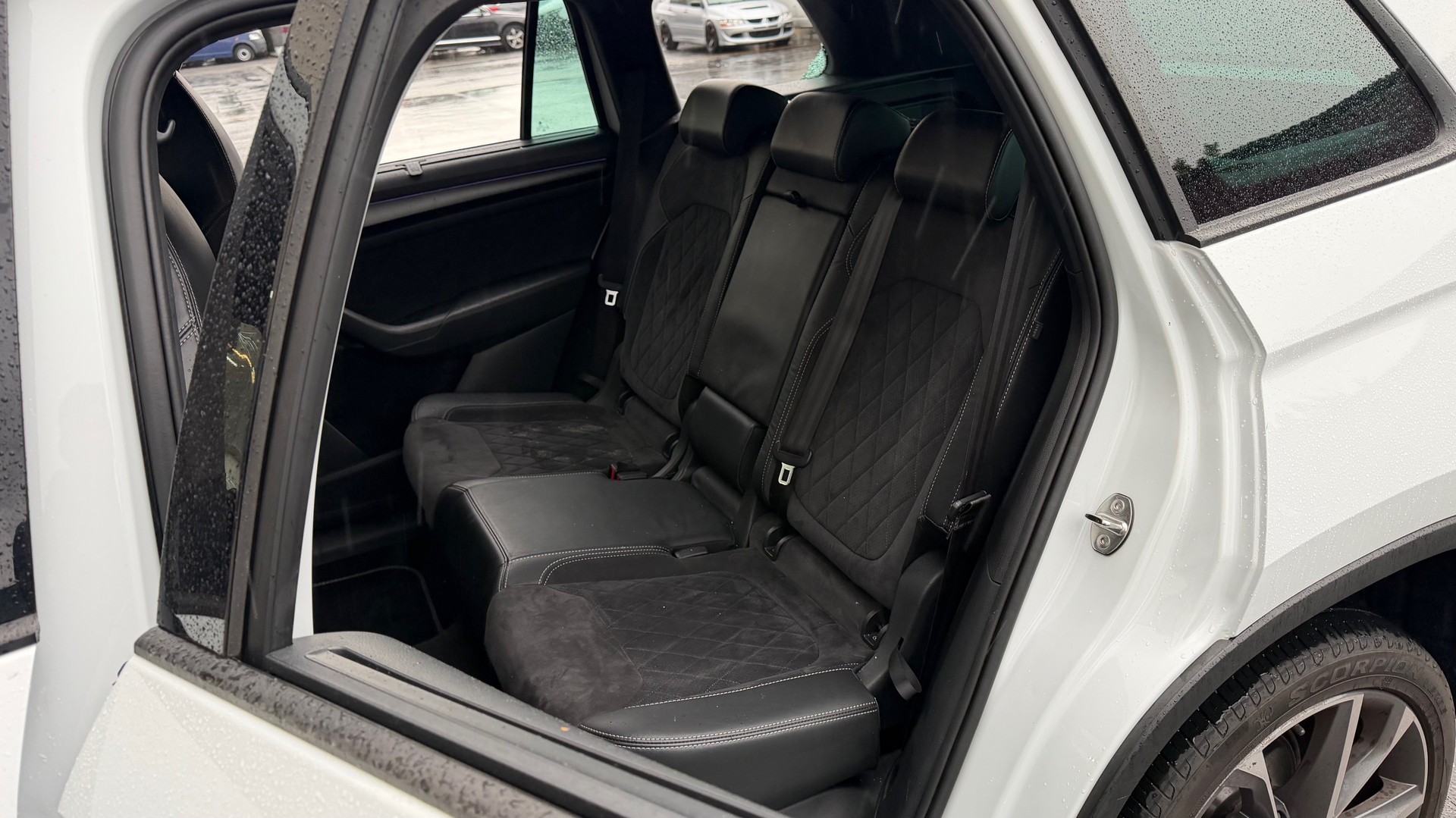 SKODA Kodiaq 2.0 TSI Sport Line DSG 4x4-image-11