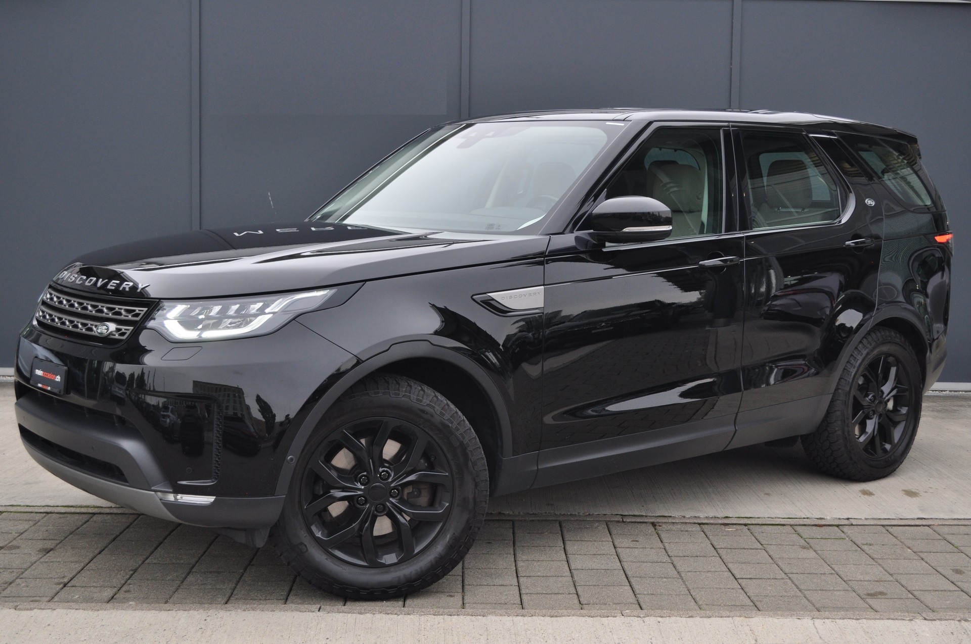 LAND ROVER Discovery 2.0 Si4 SE-image-0
