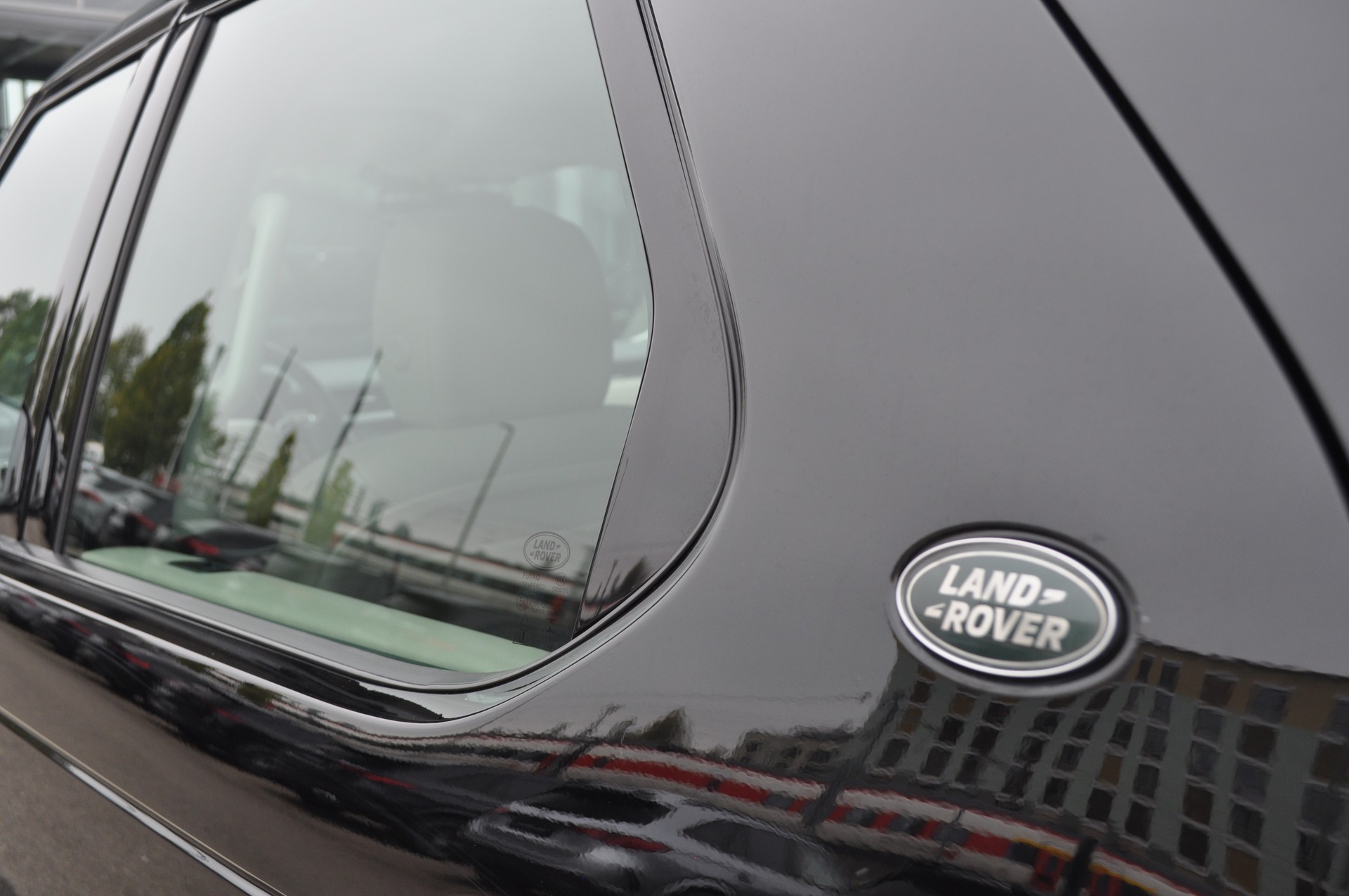 LAND ROVER Discovery 2.0 Si4 SE-image-19