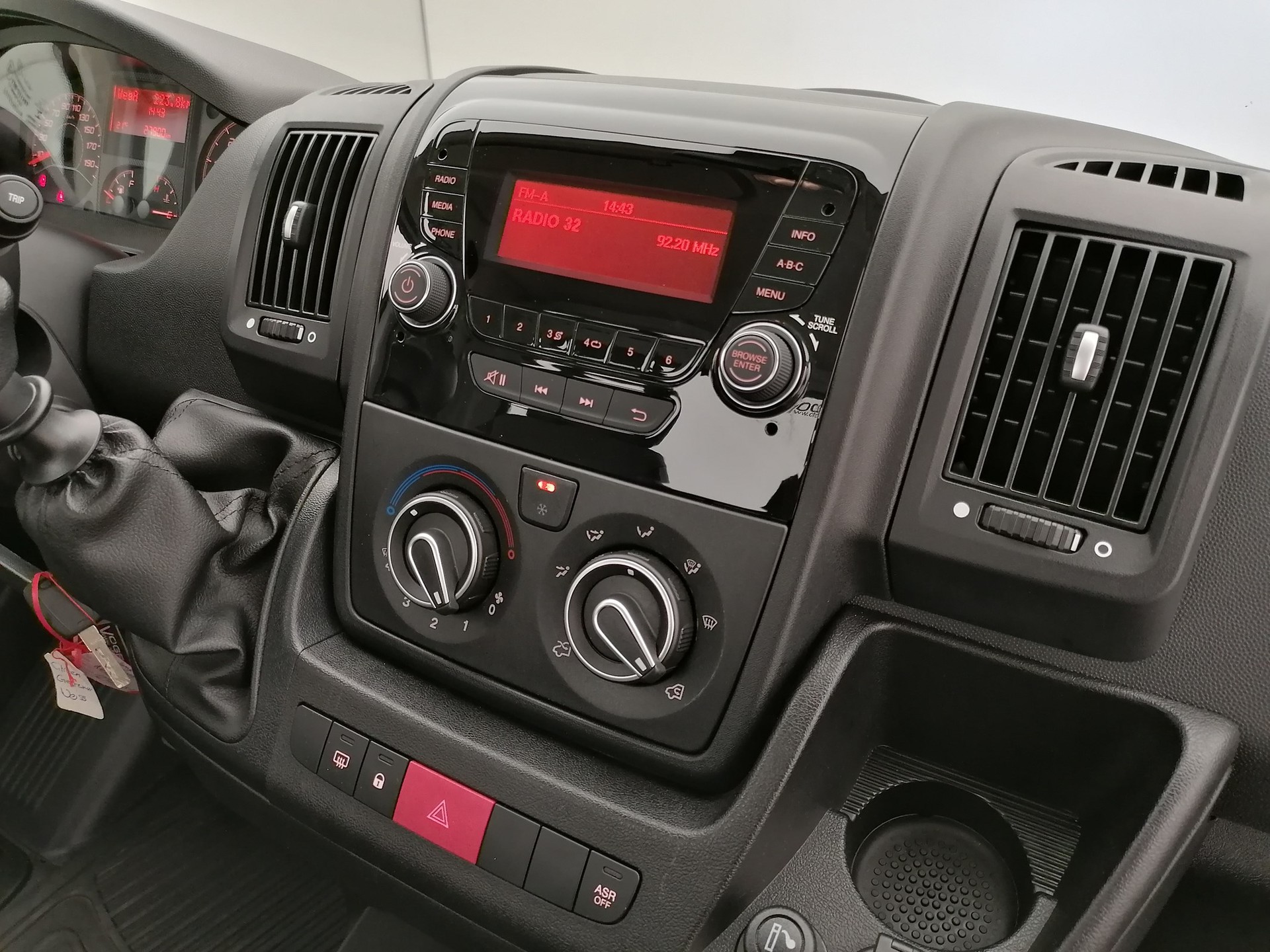 CITROEN Jumper Pickup 35+ L3-image-11