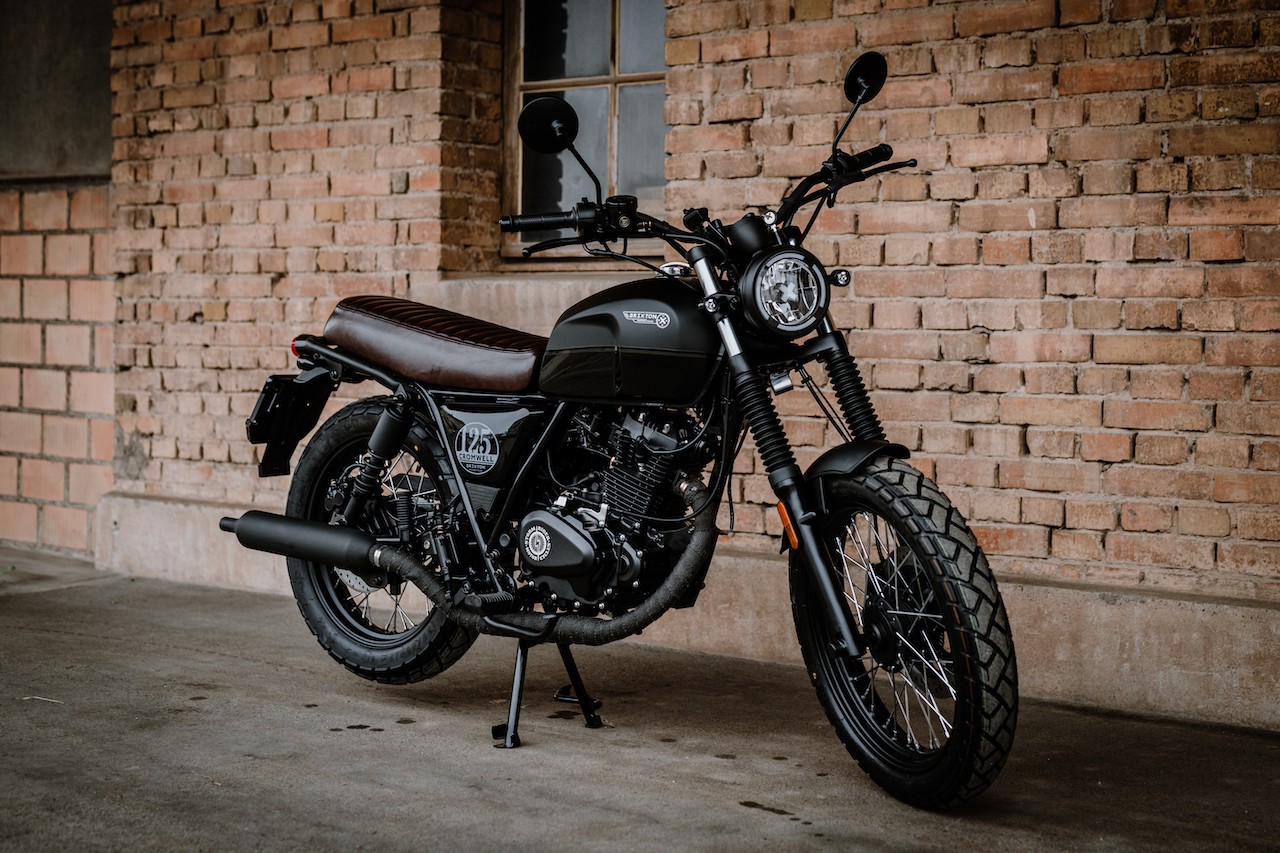 BRIXTON 125 ABS Black Edition - GRATIS LIEFERUNG-image-1