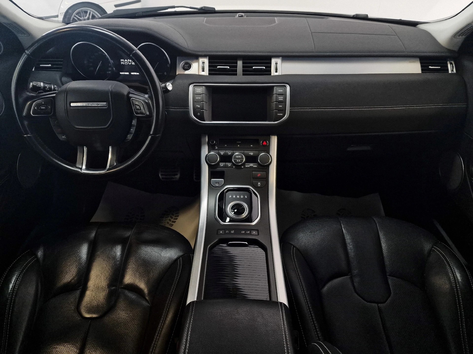 LAND ROVER Range Rover Evoque 2.2 TD4 Dynamic AT6-image-12