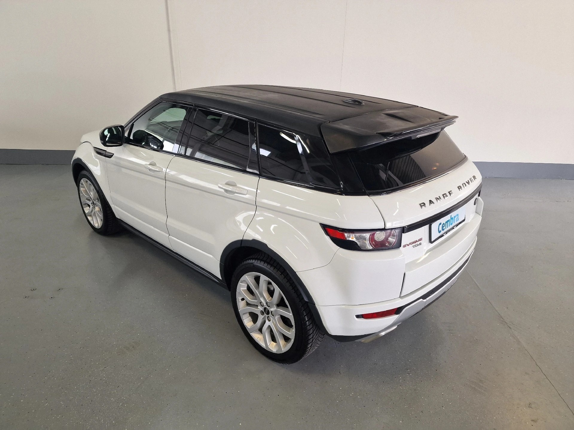 LAND ROVER Range Rover Evoque 2.2 TD4 Dynamic AT6-image-8